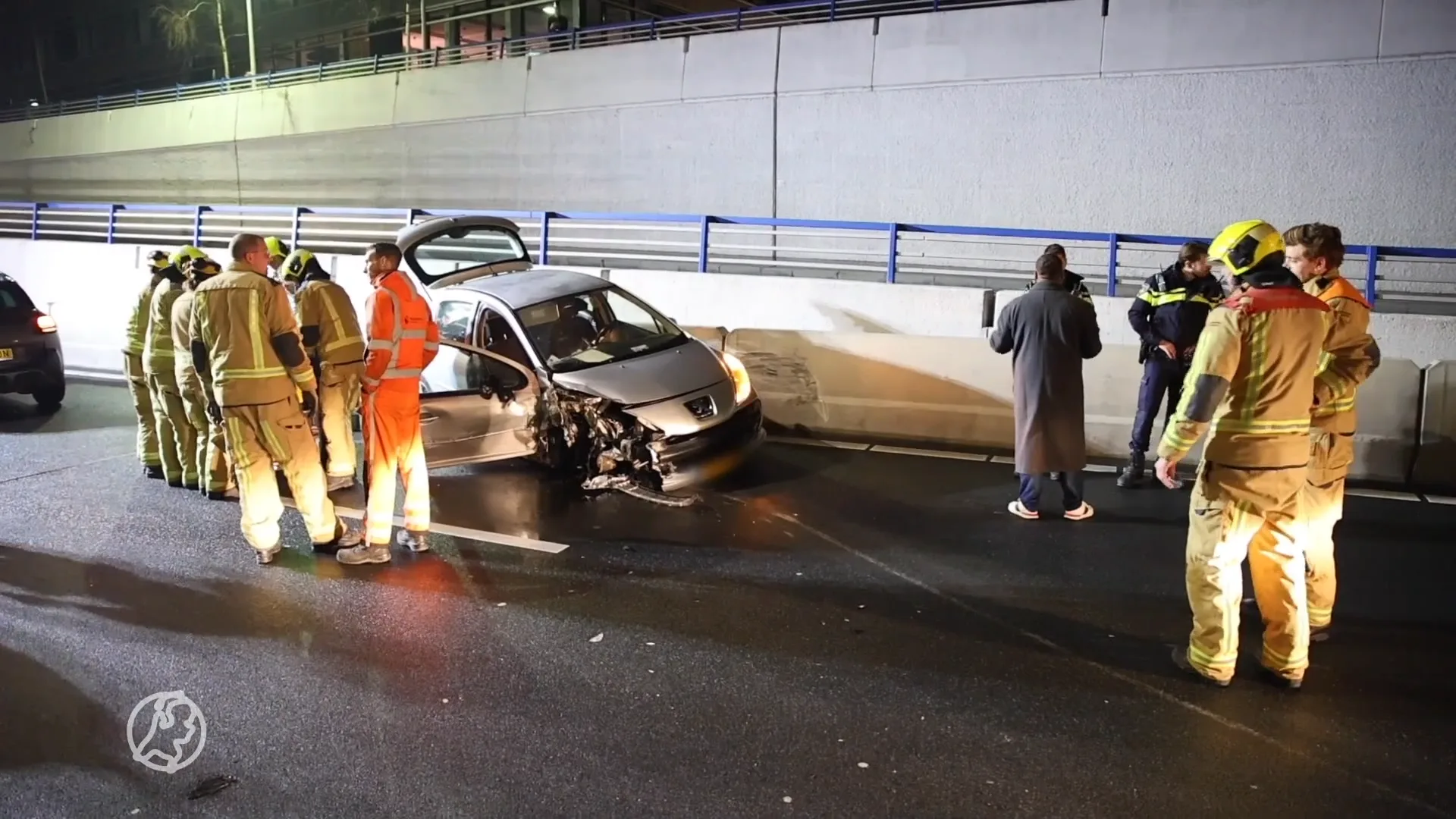 Bestuurder raakt zwaargewond bij ongeluk op A12, bijrijder ongedeerd
