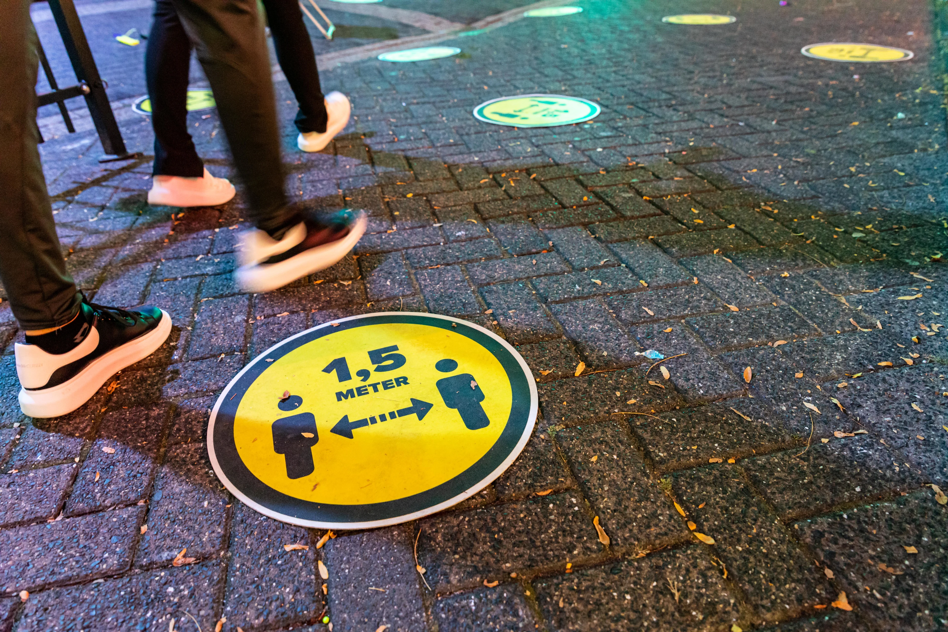 'Meer verdeeldheid over coronabeleid van het kabinet'