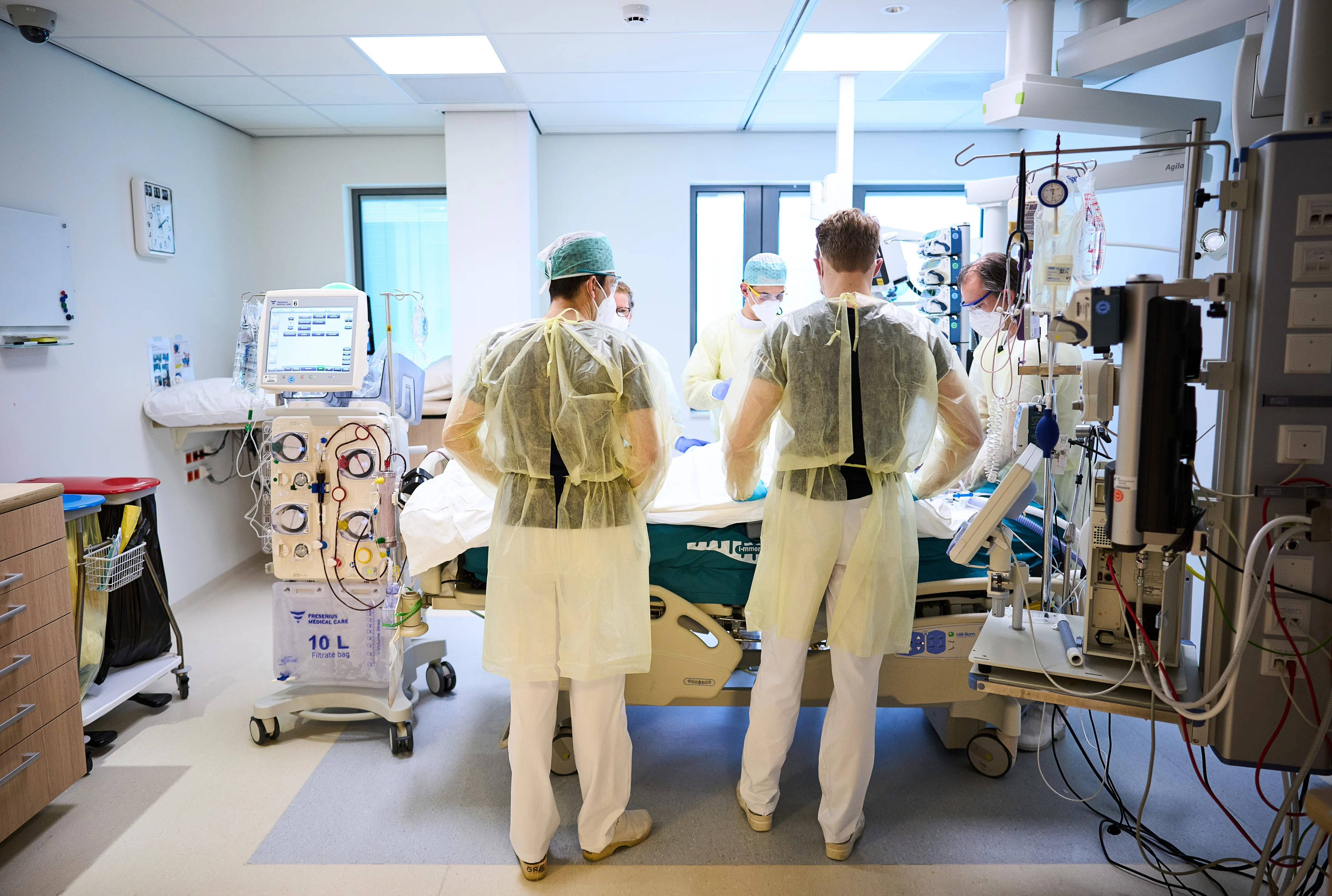 LIVEBLOG | Aantal coronapatiënten in ziekenhuizen weer gedaald