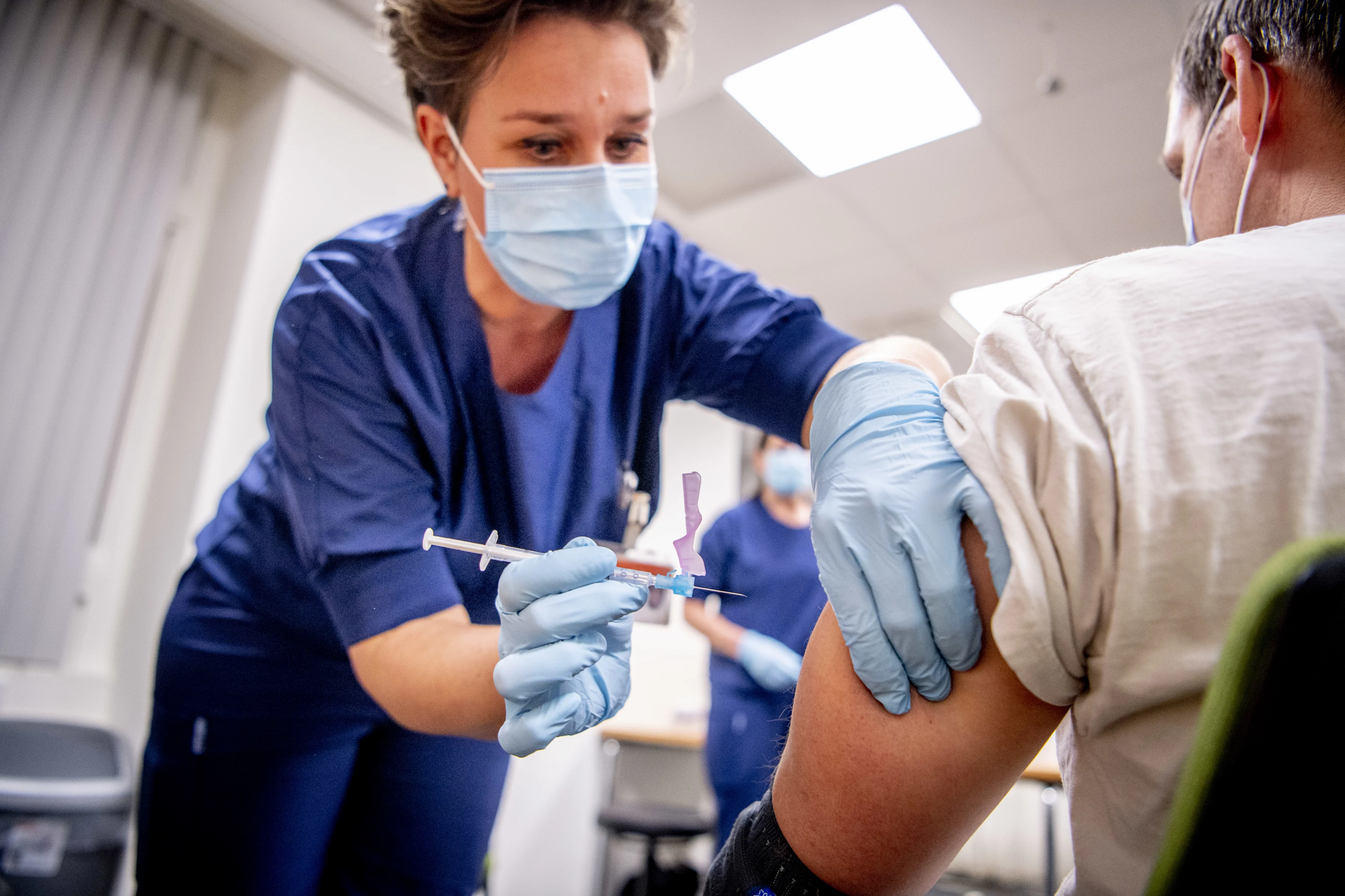 'Wachtlijst voor vaccinatie omdat onbedoelde groepen voordringen'