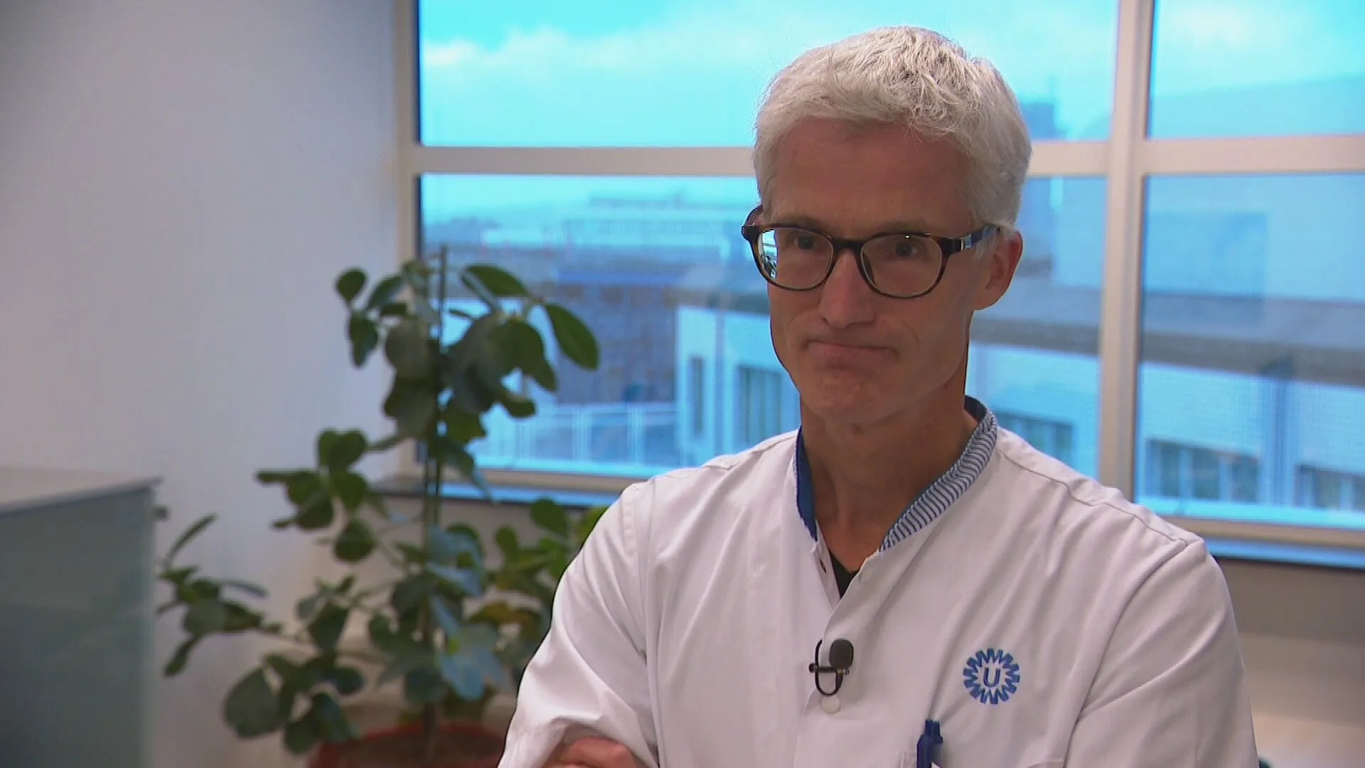 IC-arts maakt zich grote zorgen om situatie in ziekenhuizen: 'Neem die prik'