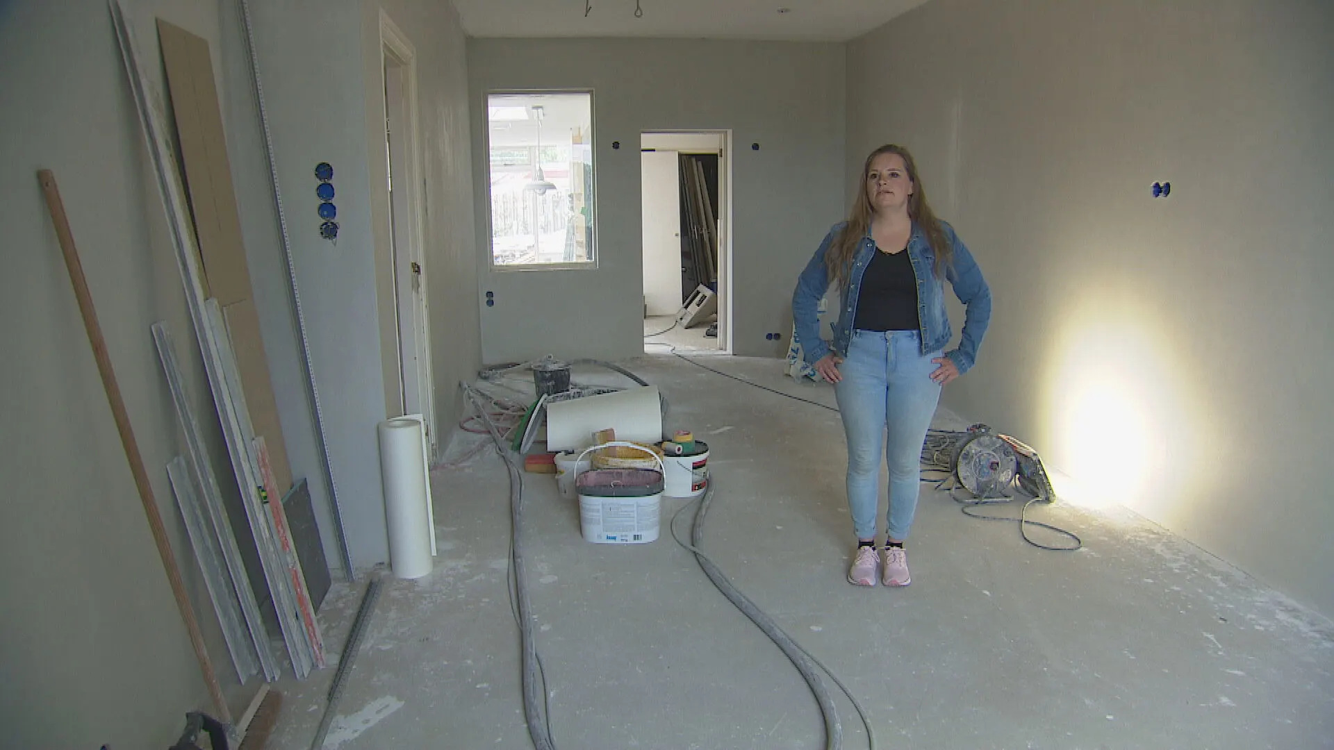 Watersnoodgedupeerde doet gouden zet met belletje naar burgemeester