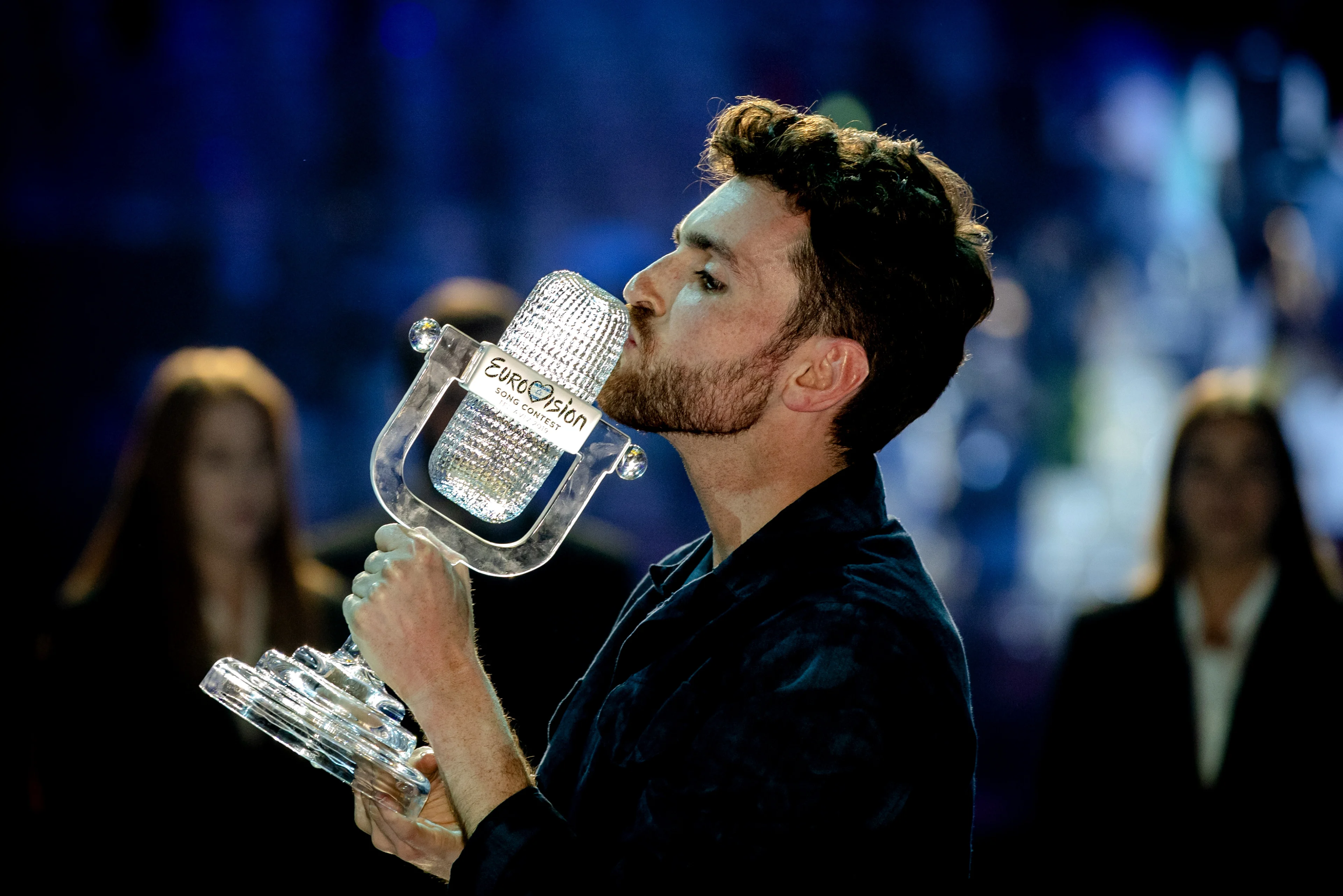 Songfestivalmerchandise nu al in de uitverkoop