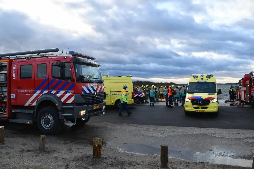 Automobilist (65) overleden na auto te water in Kamperland