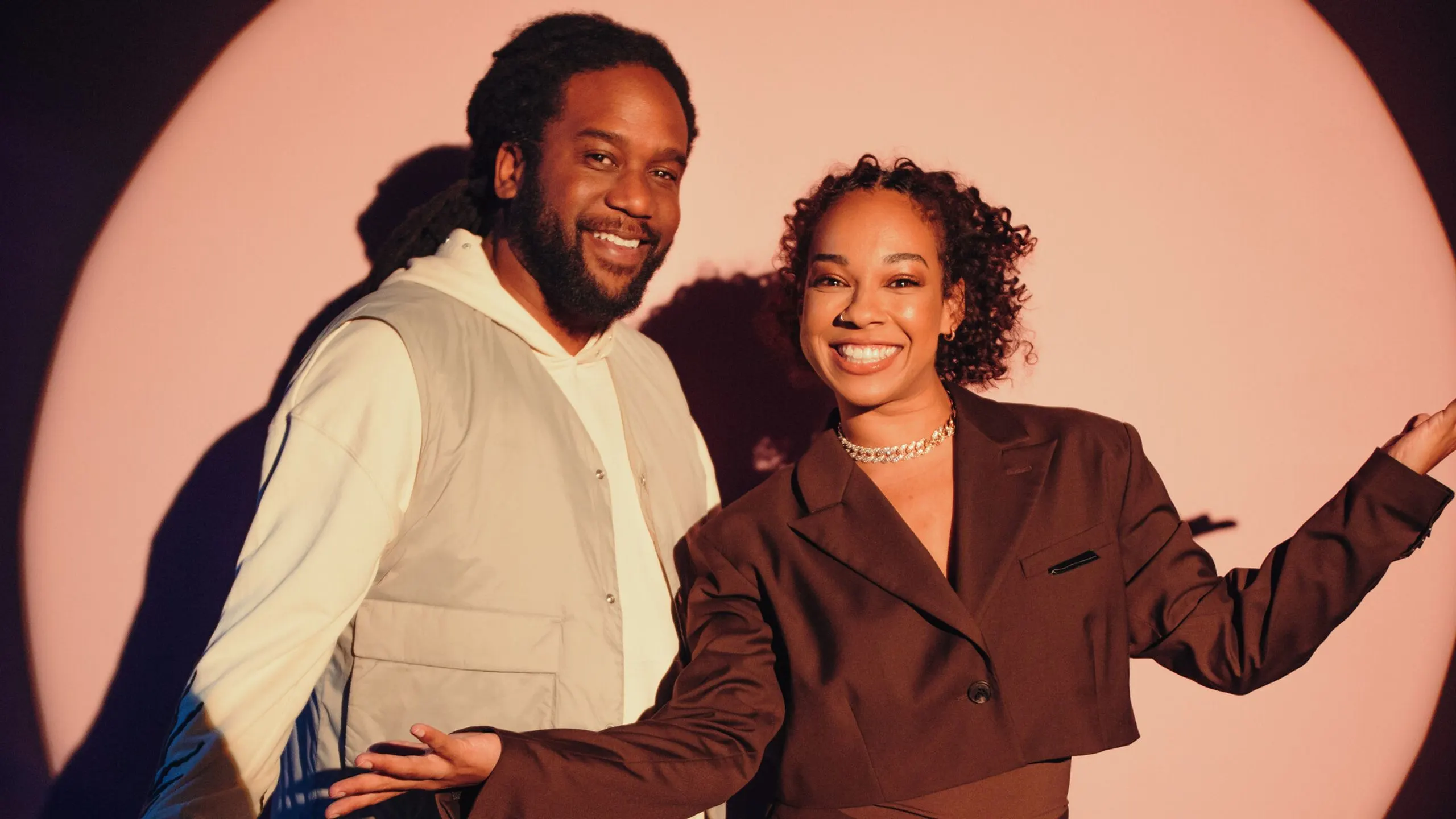 Teleurstellend begin voor debuutprogramma Omroep Zwart: 23.000 kijkers