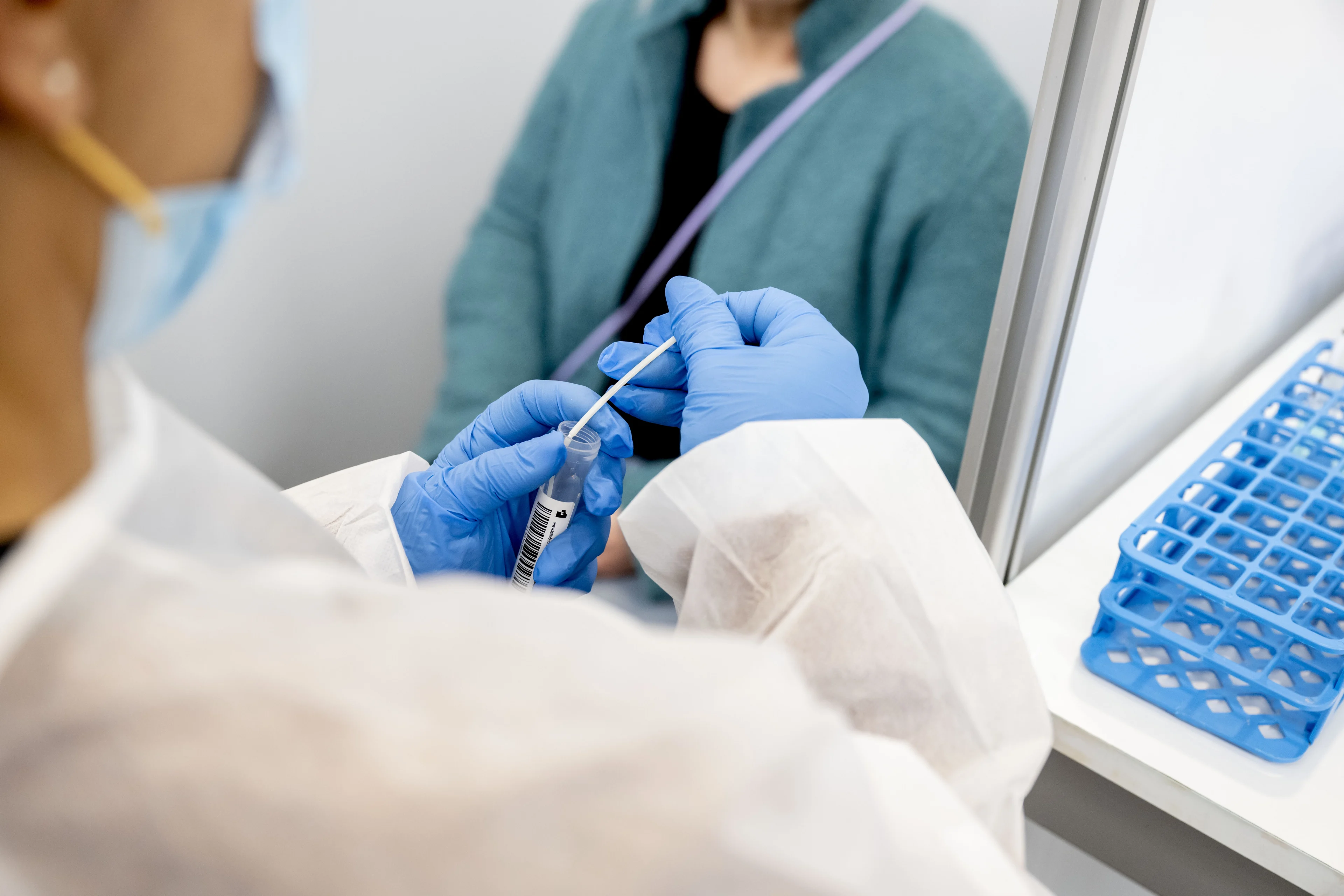 'Verplichte negatieve coronatest voor reizigers uit China zou goed idee zijn'