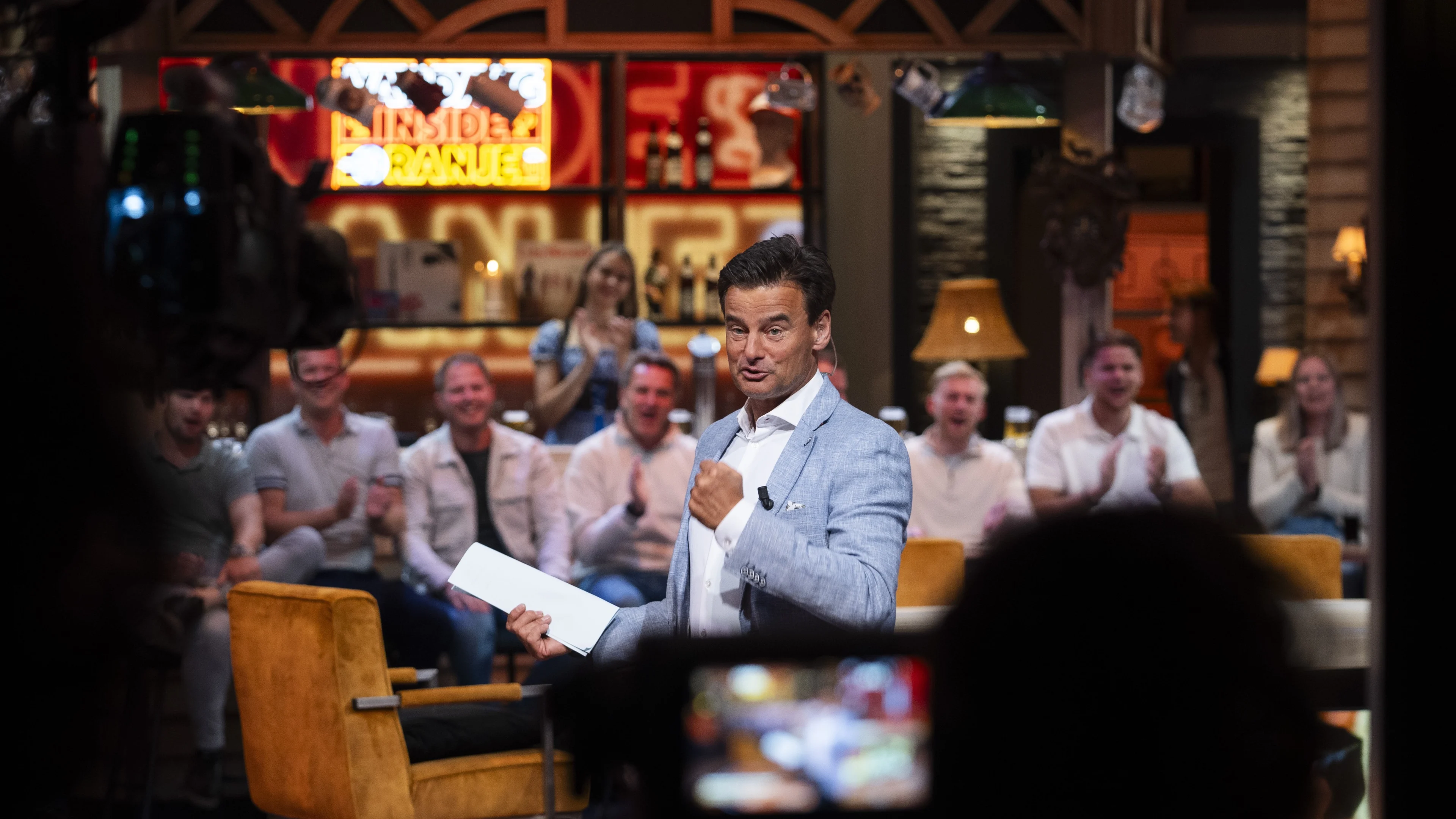 Vandaag Inside Oranje Quiz uitgeroepen tot slechtste tv-programma van het jaar