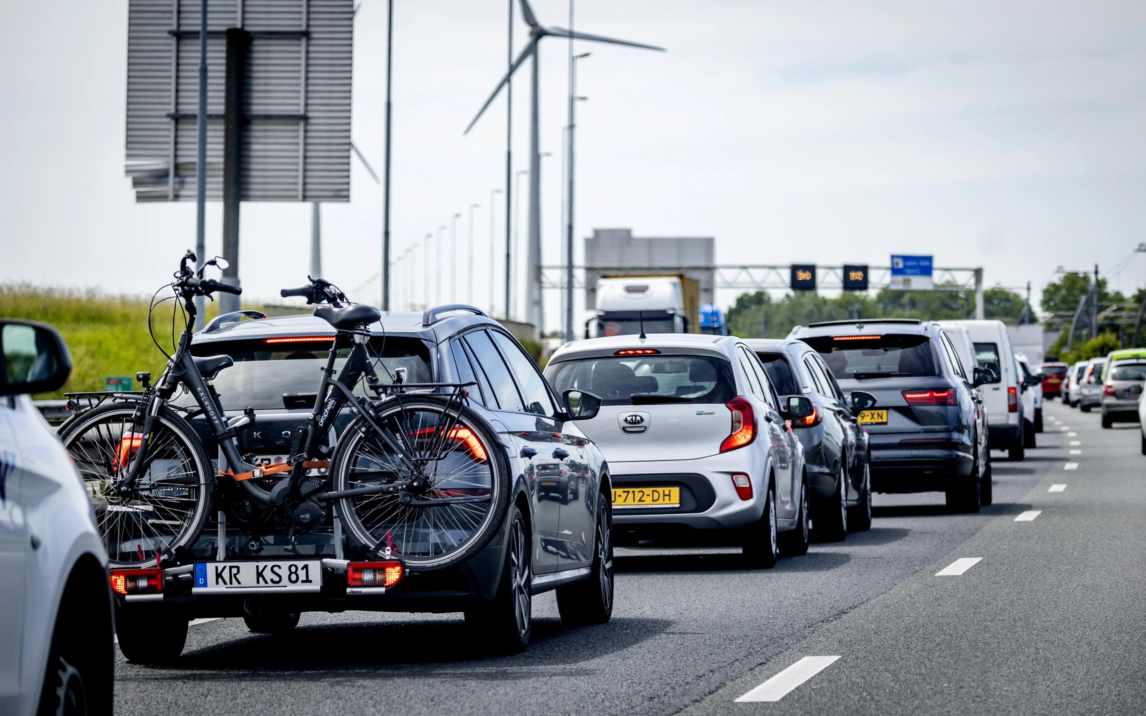 Grote drukte verwacht op wegen naar vakantiebestemmingen