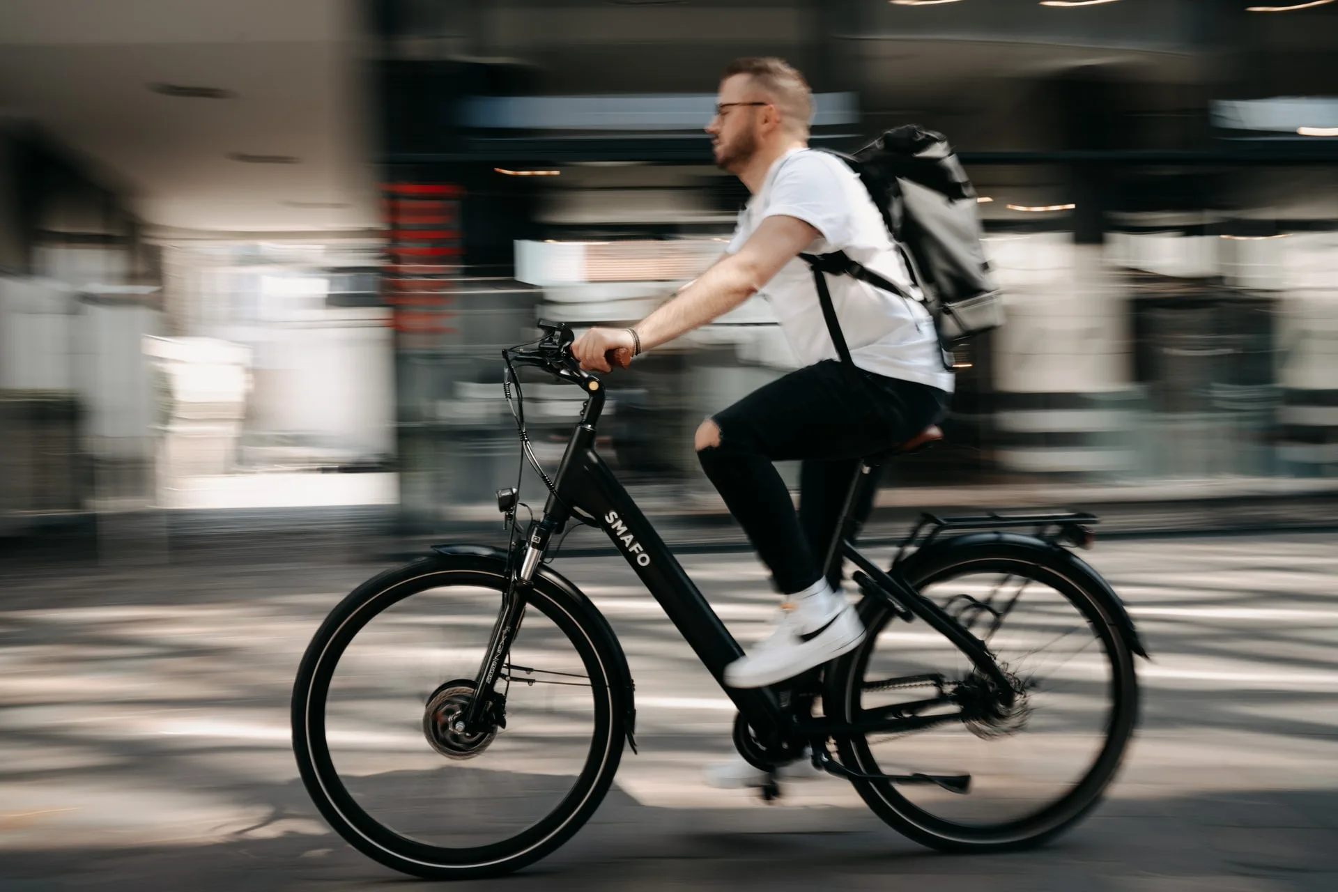 'Politie pleit voor leeftijdsgrens bij elektrische fietsen'