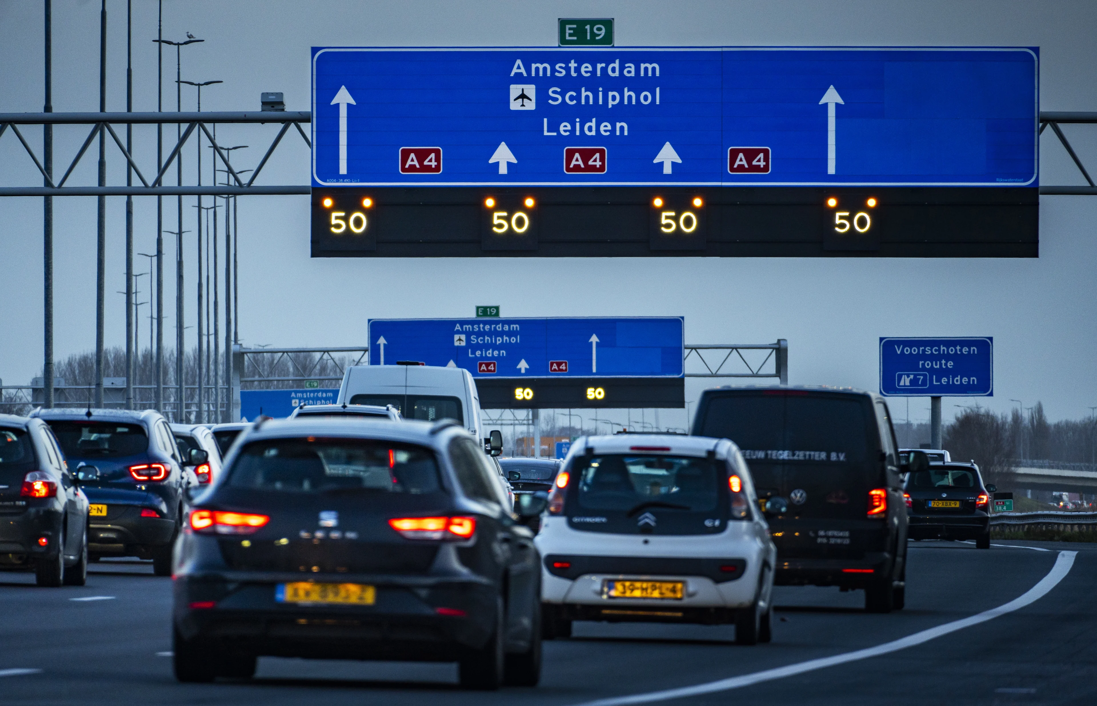 Monsterfiles rond Amsterdam door werkzaamheden: 'Stapvoets en schuimbekkend gereden'