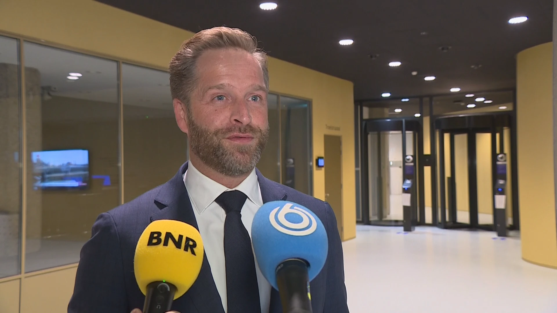 De Jonge sluit strengere coronamaatregelen niet uit: 'Alleen als het echt nodig is'