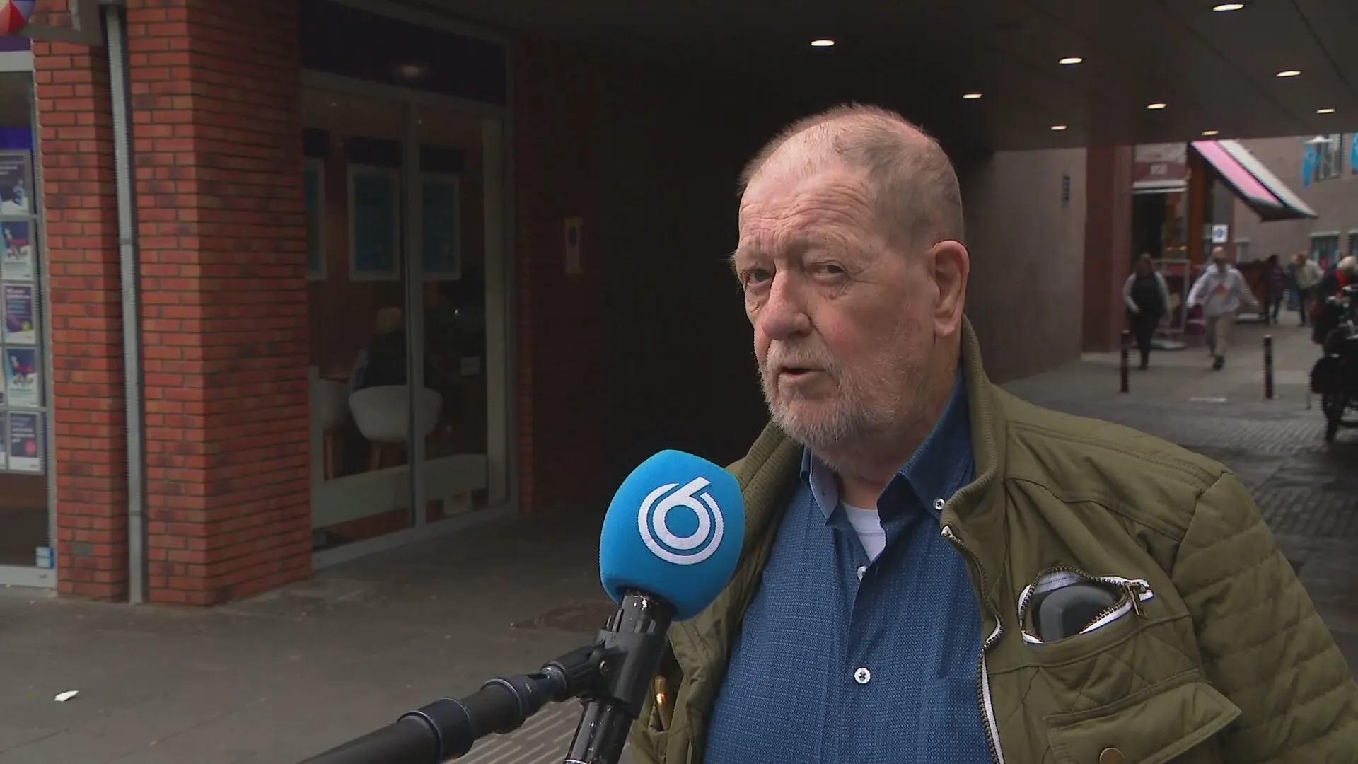 Alkmaarders steunen wijkagent die aan de bel trok over illegale veelpleger
