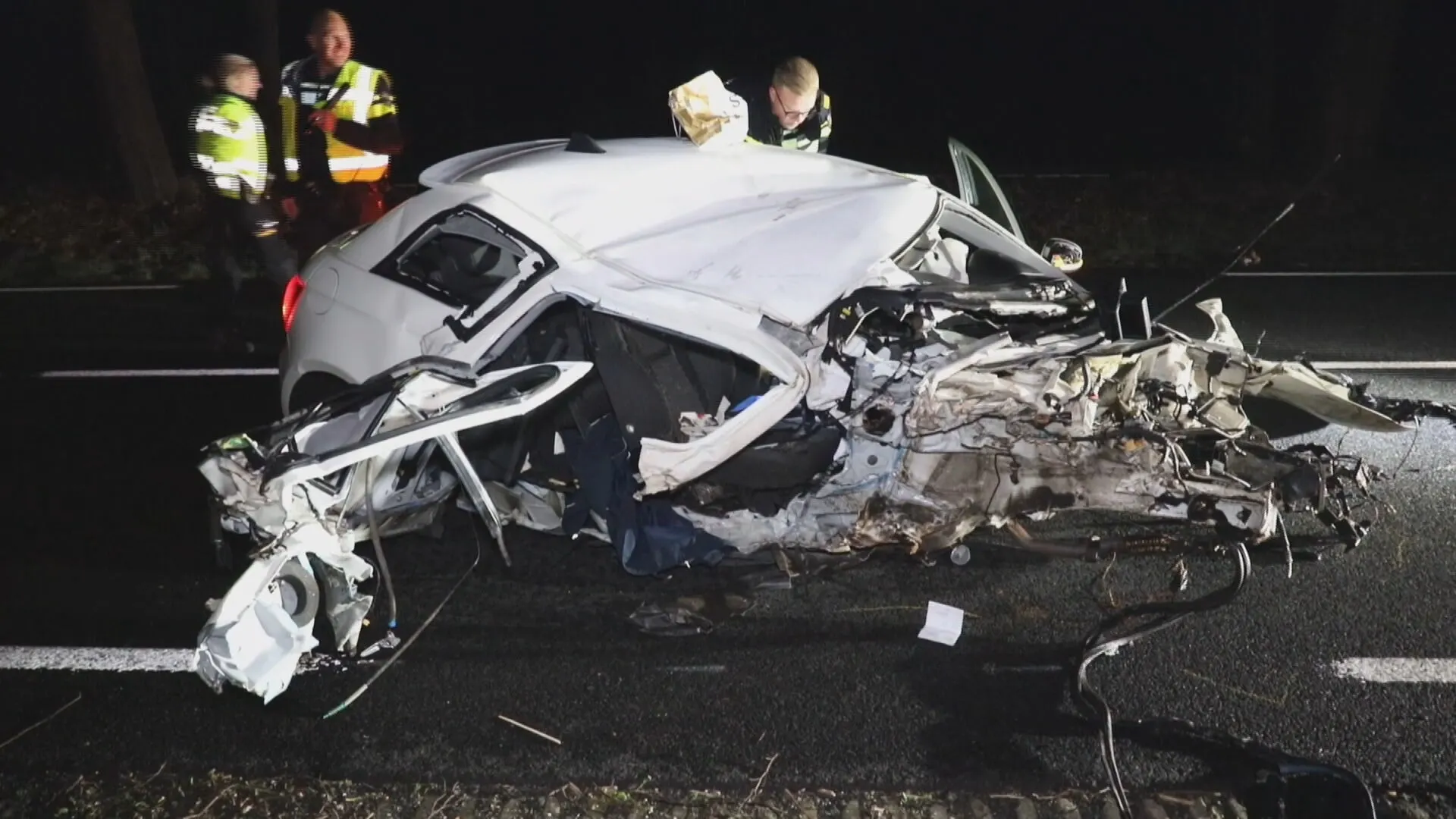 Zeer heftige crash in Ugchelen, inzittenden gevlucht