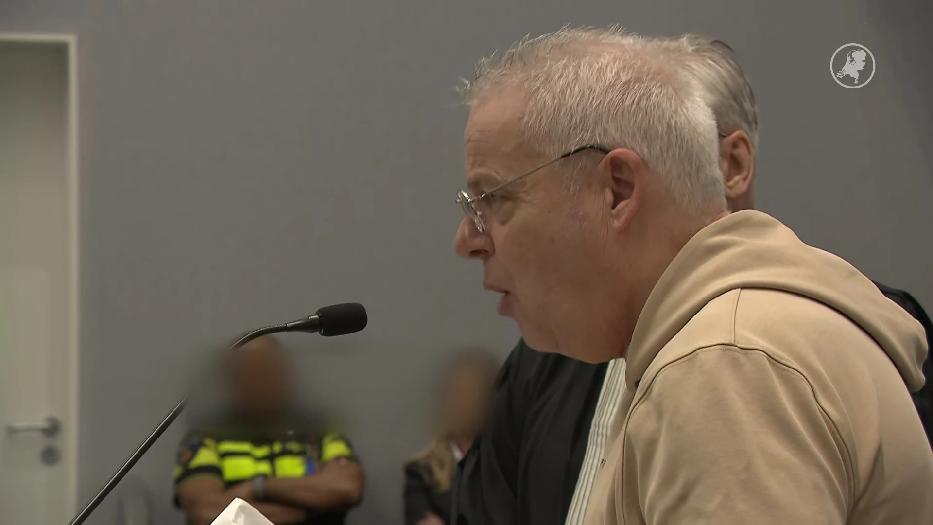 Recht uit het hart: (groot)vader spreekt Erasmusschutter met vernietigende woorden toe