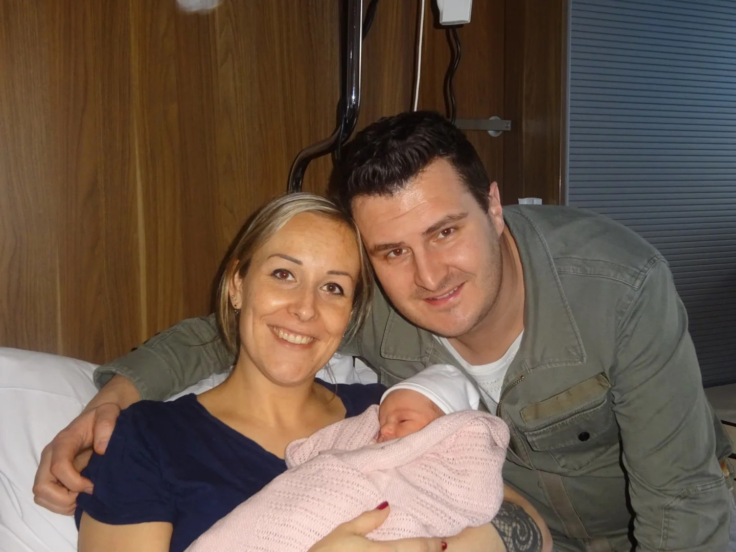 Baby Lyna geboren op speciaal moment: een heleboel nullen en tweeën