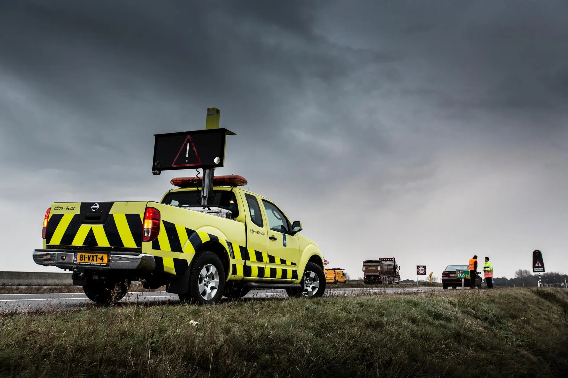 Rijkswaterstaat gaat Mercedes-rijders inzetten bij wegonderhoud