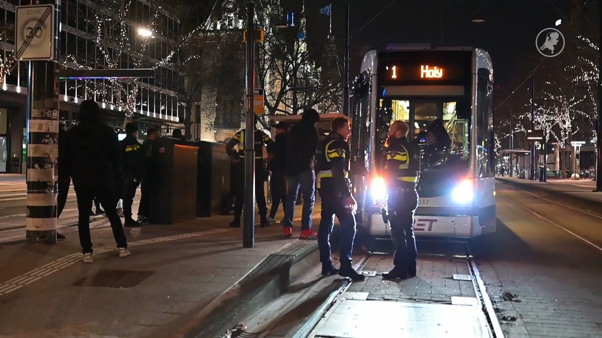 Alarm in Rotterdamse tram om mogelijk vuurwapen