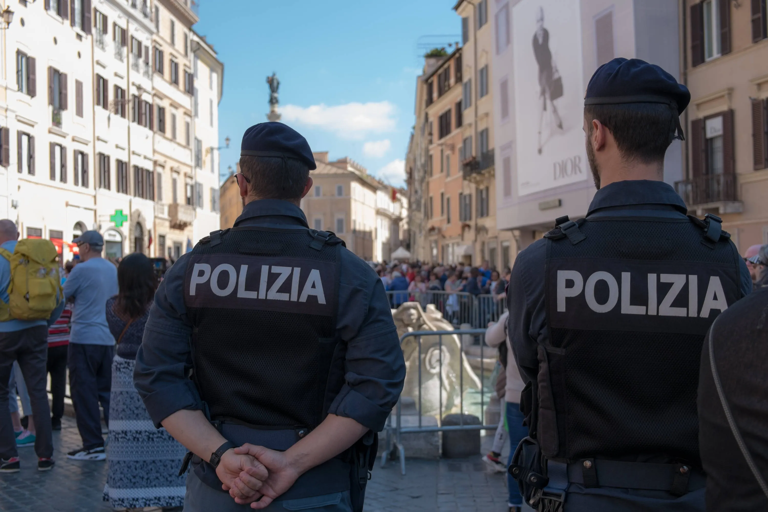 Onrust in Rome: AS Roma-fans zoeken confrontatie met Feyenoorders
