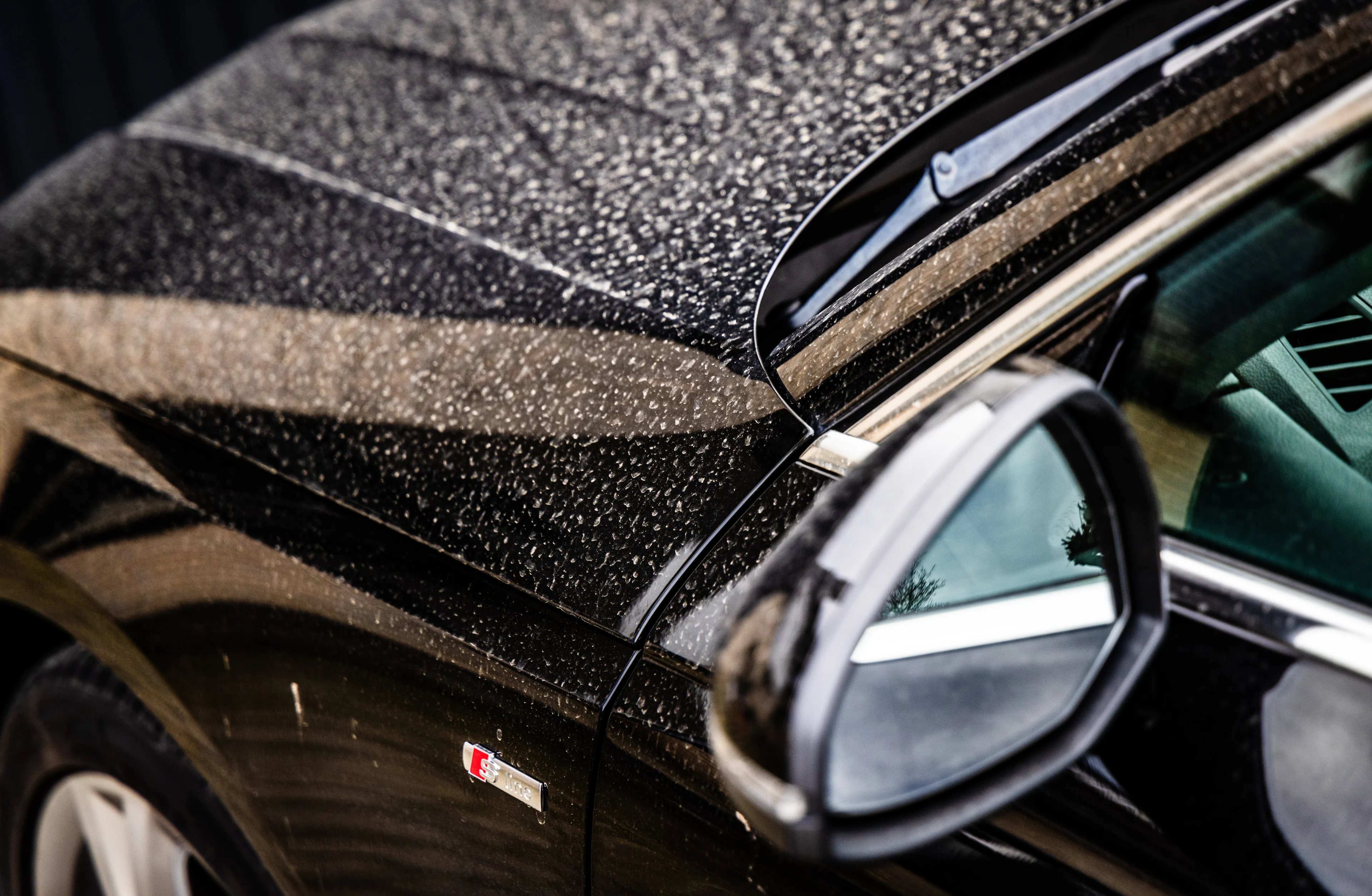 Drukte bij wasstraat om saharazand, maar je kunt beter nog even wachten