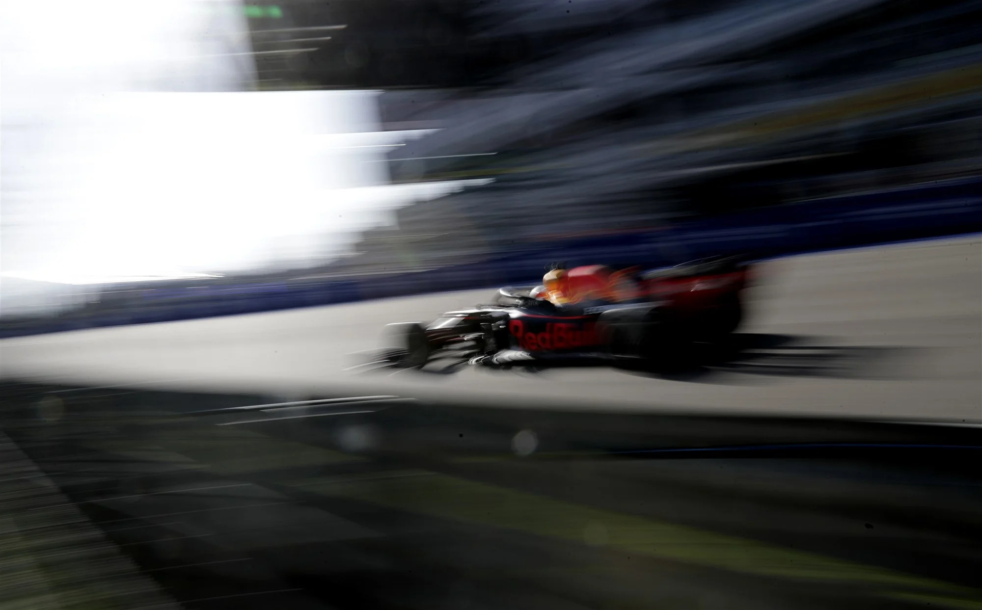 Verstappen herstelt zich met tweede plaats in Grote Prijs Rusland