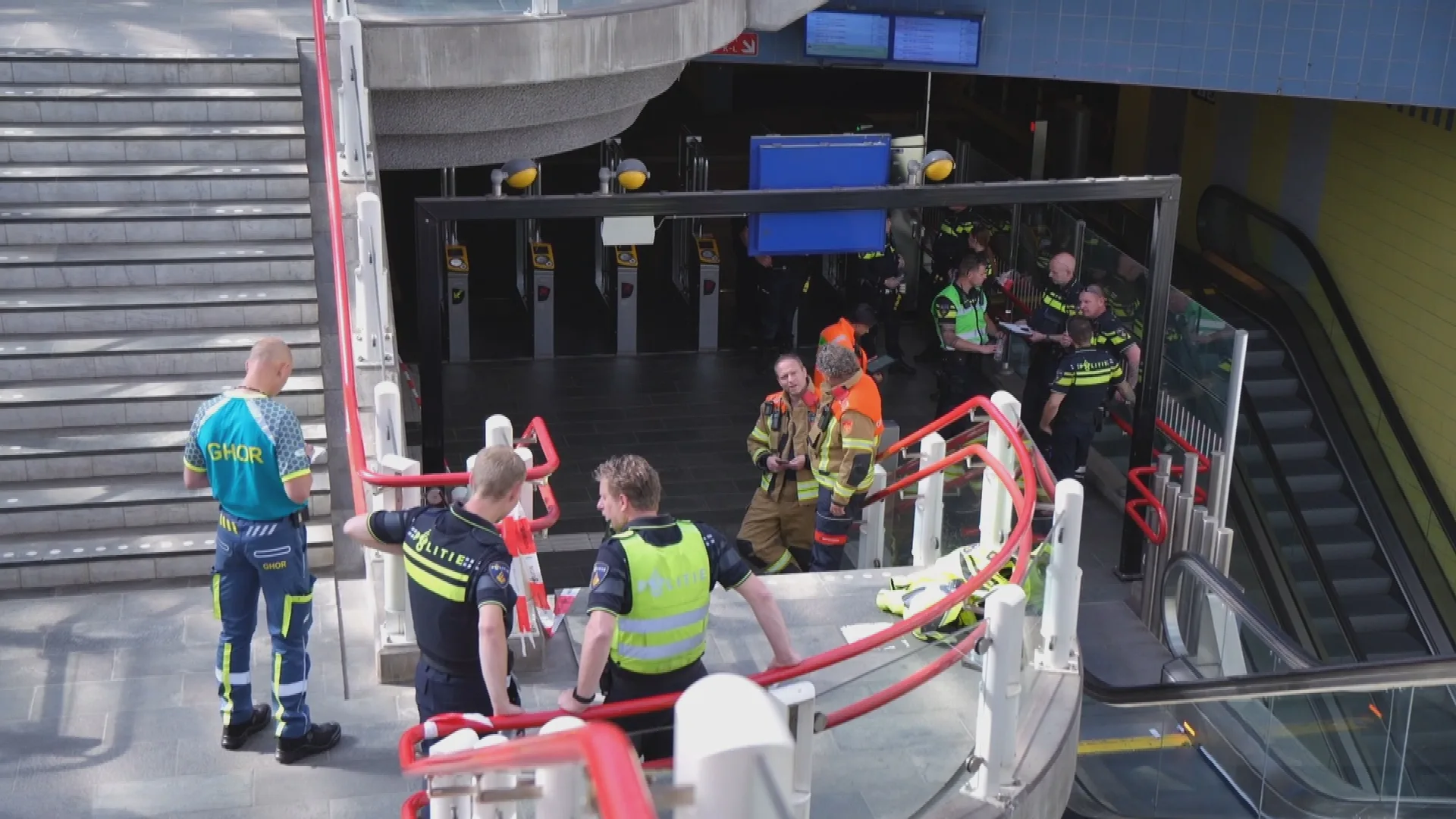 Treinen Rotterdamse station Blaak rijden weer normaal na aanrijding met persoon