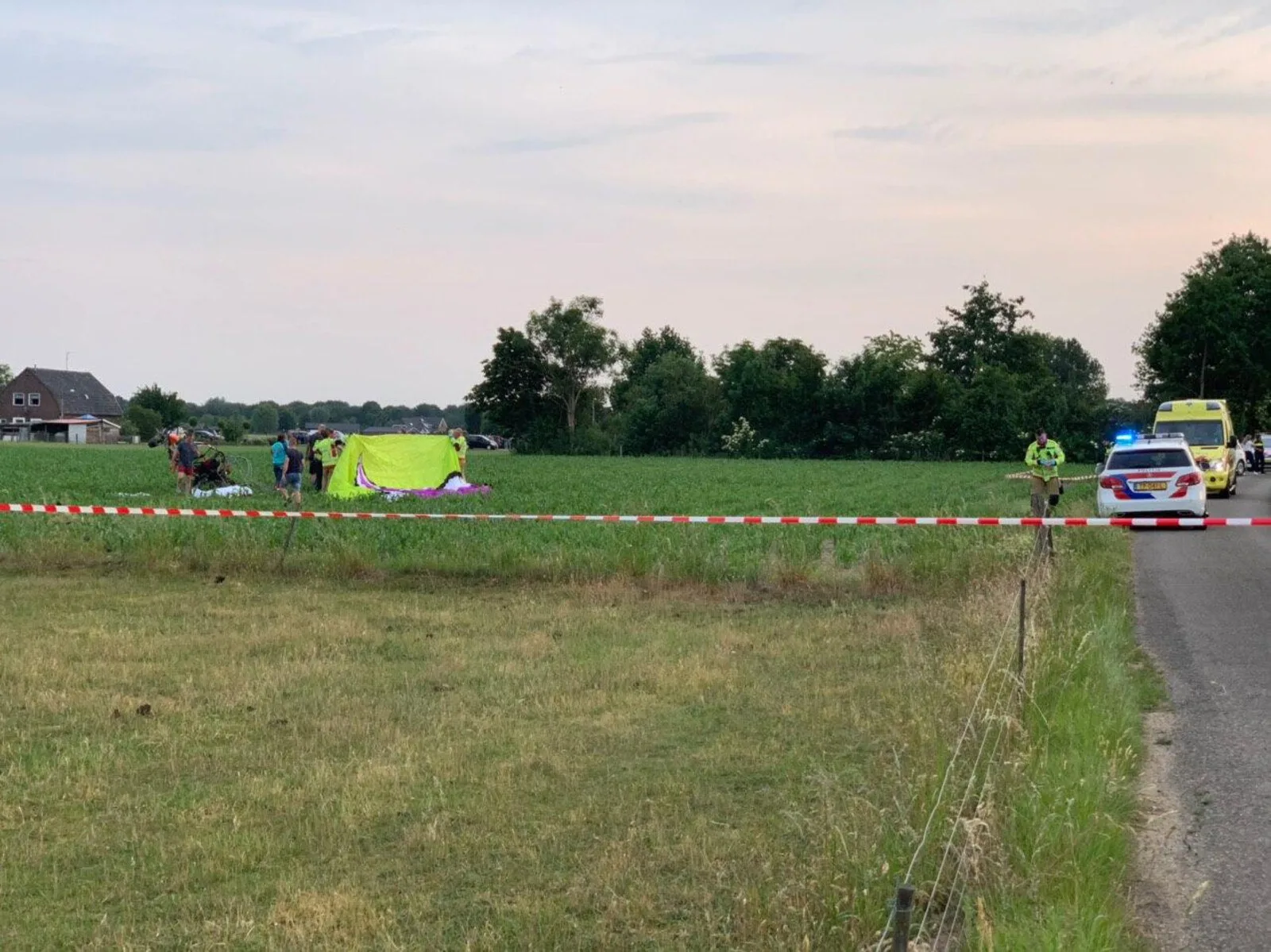 Paraglider neergestort in Didam, slachtoffer overleden