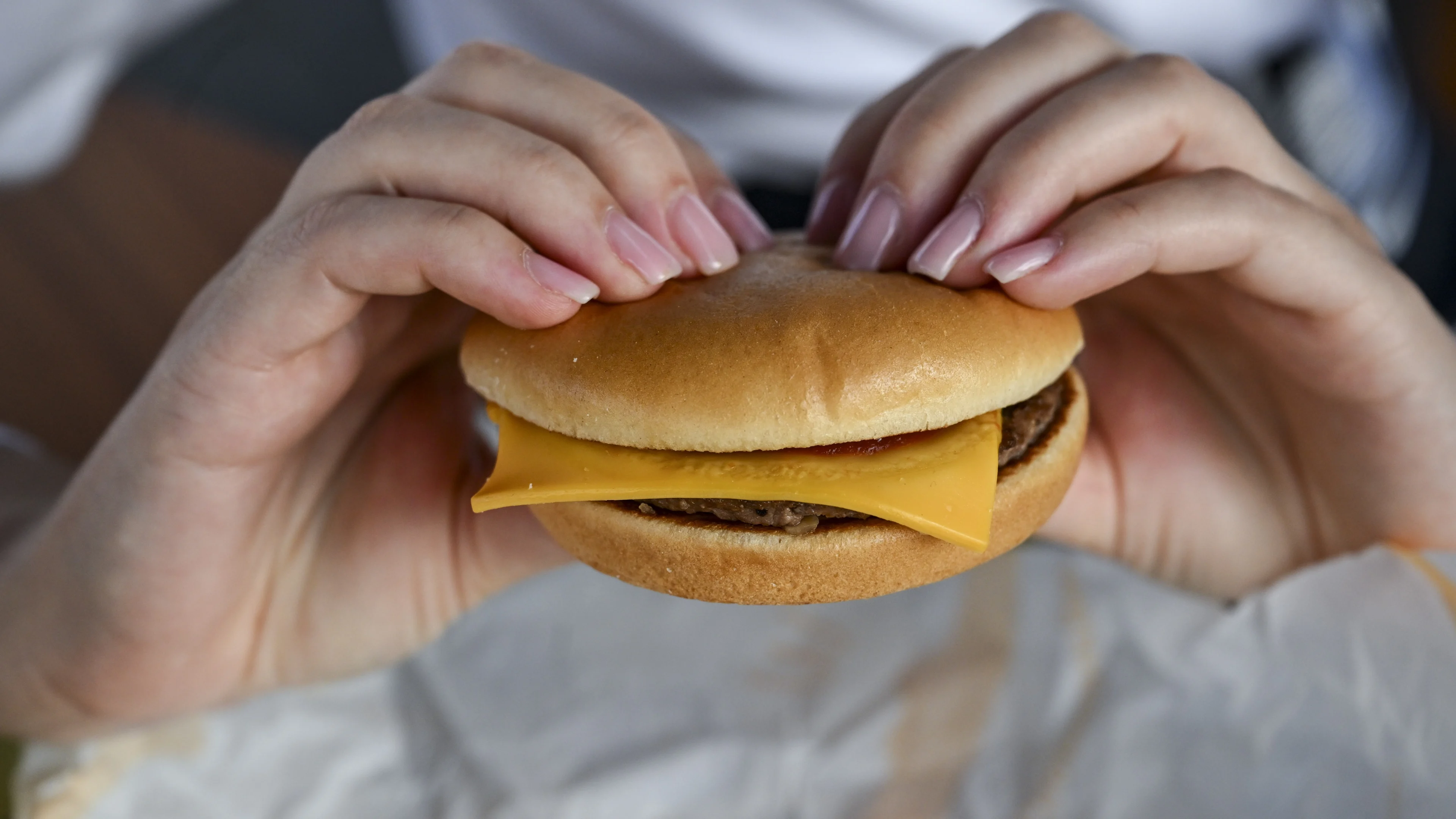 Dode door hamburger in Amerikaanse McDonald's, hoe kan dat?