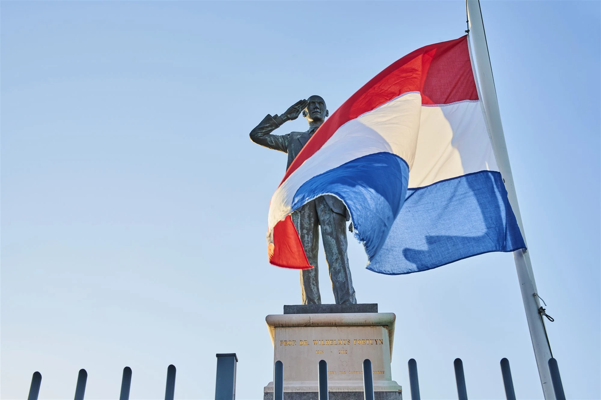 Rotterdam doet aangifte wegens bekladden standbeelden