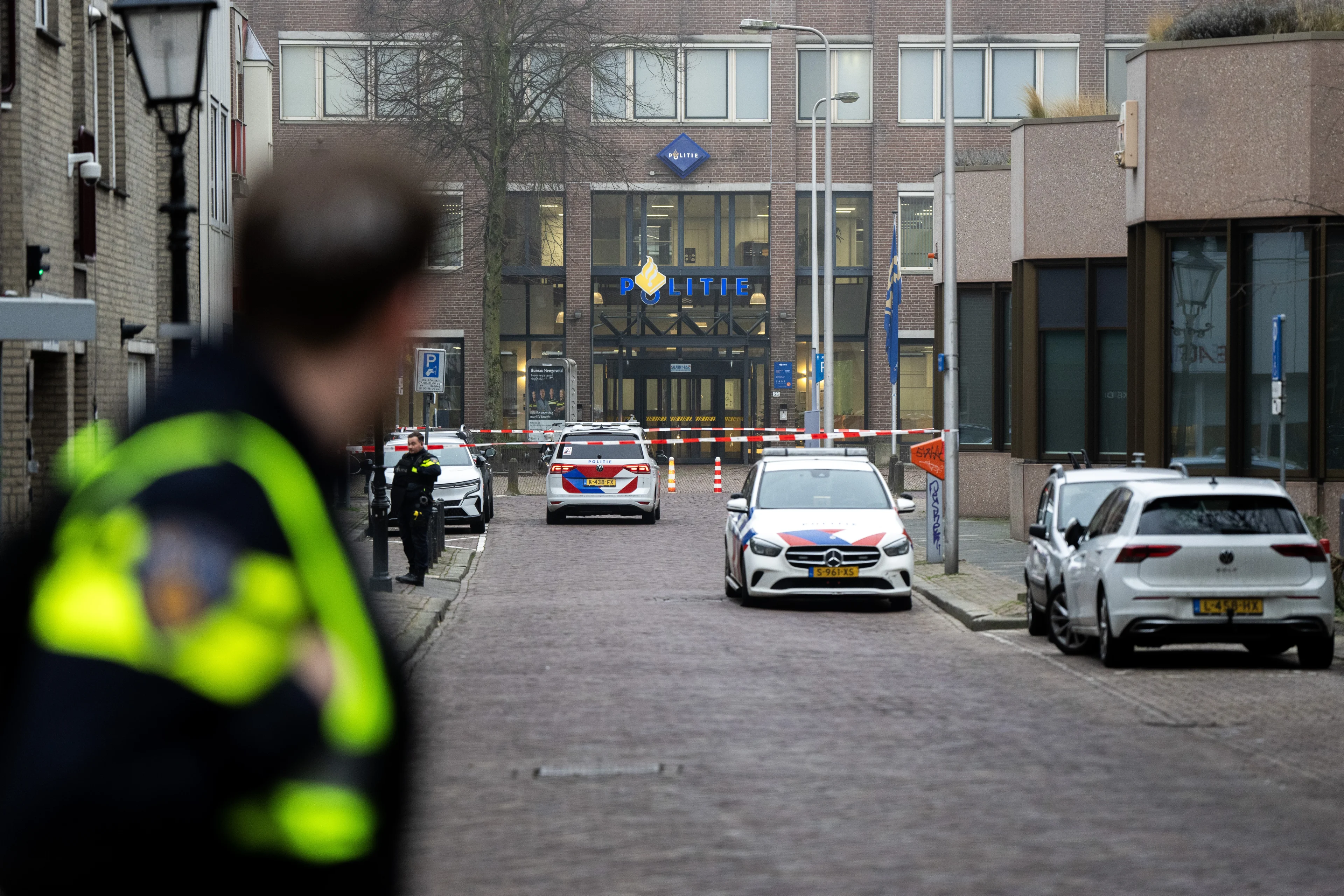 Vrouw (44) uit Bunnik langer vast na valse bommelding politiebureau Utrecht