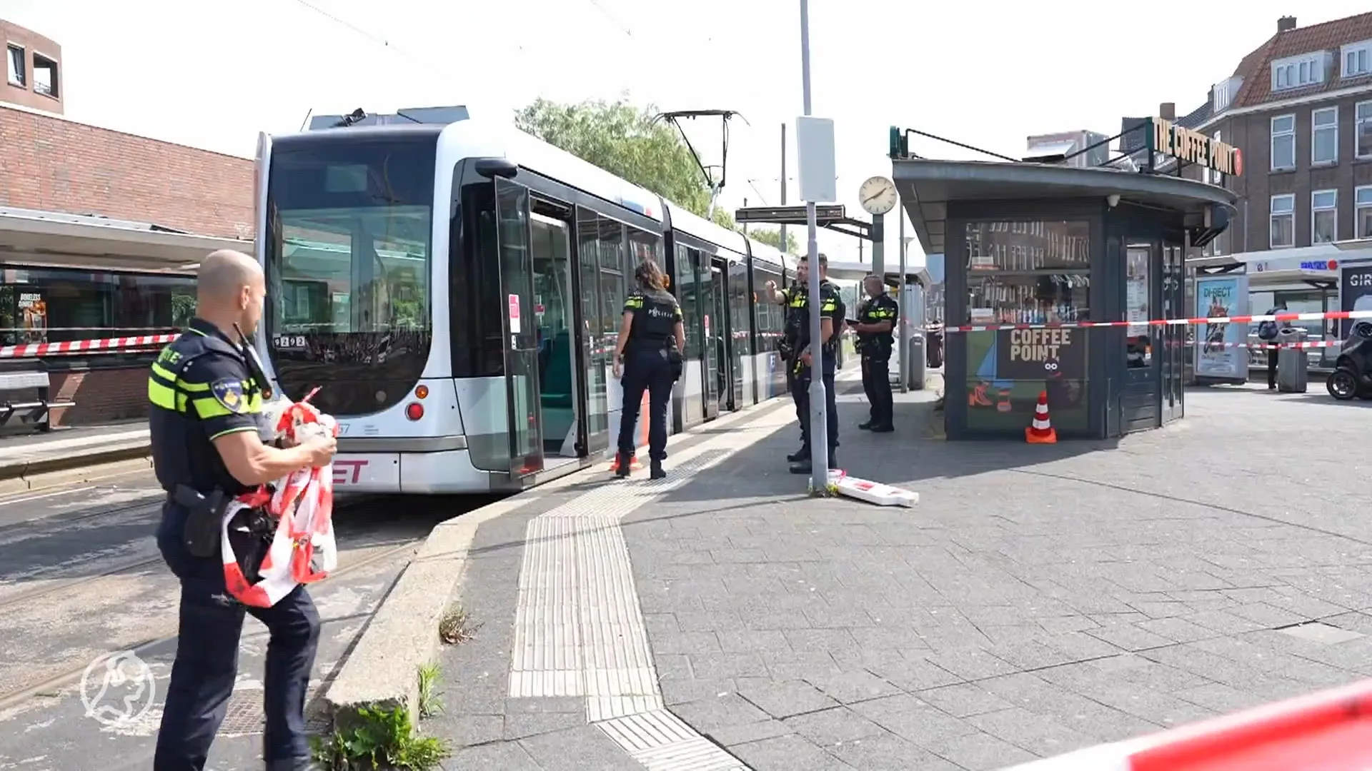 Twee gewonden door beschieting tram Rotterdam