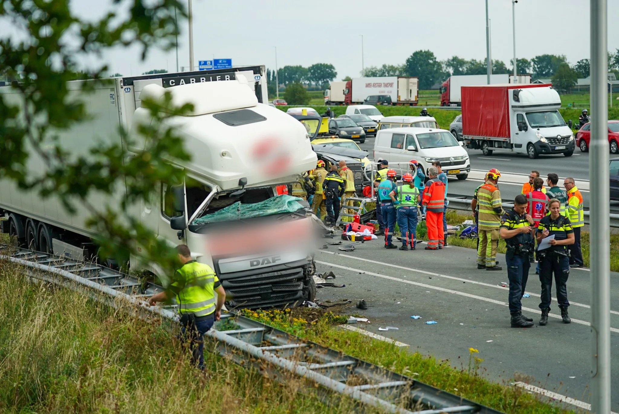 Twee gewonden bij frontale botsing N419 bij Harmelen