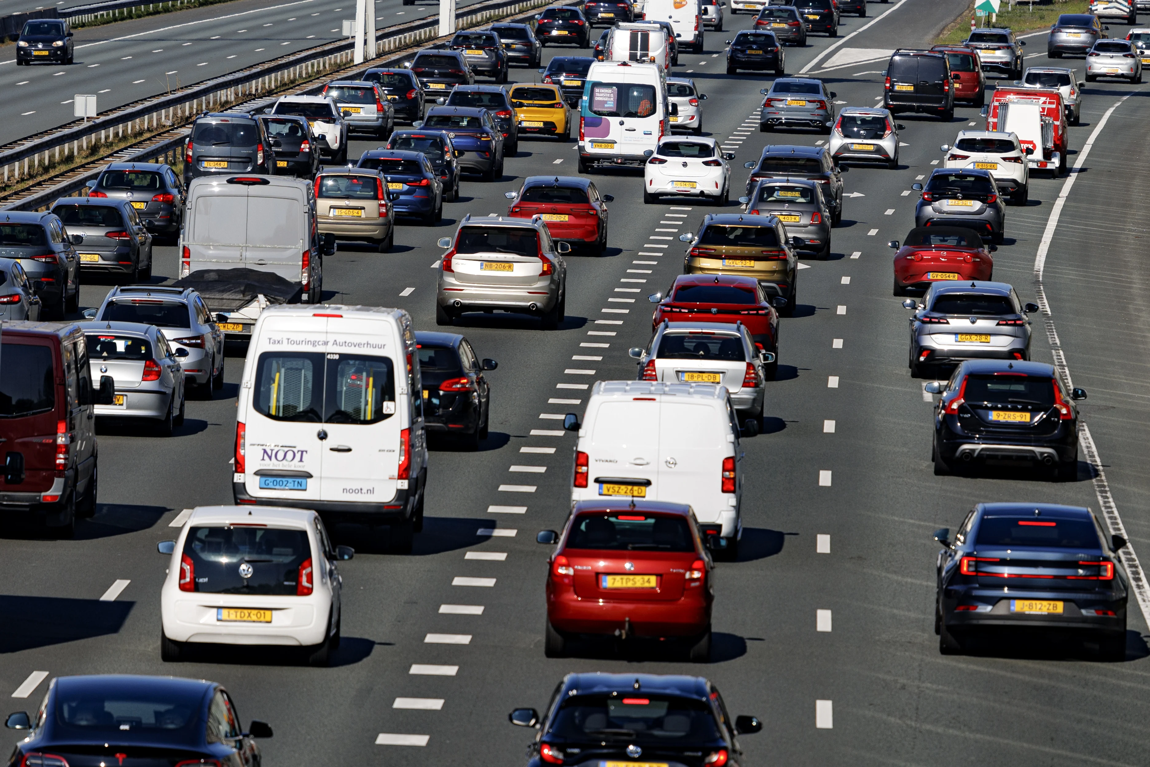 Drukkere avondspits verwacht door wintertijd