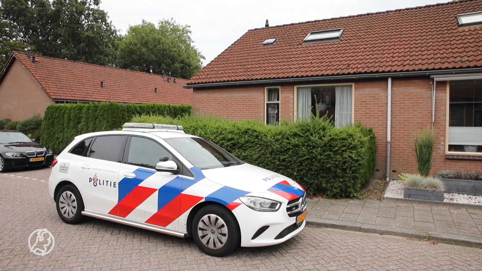 Hoogbejaarde man (81) op slinkse wijze beroofd van duizenden euro's