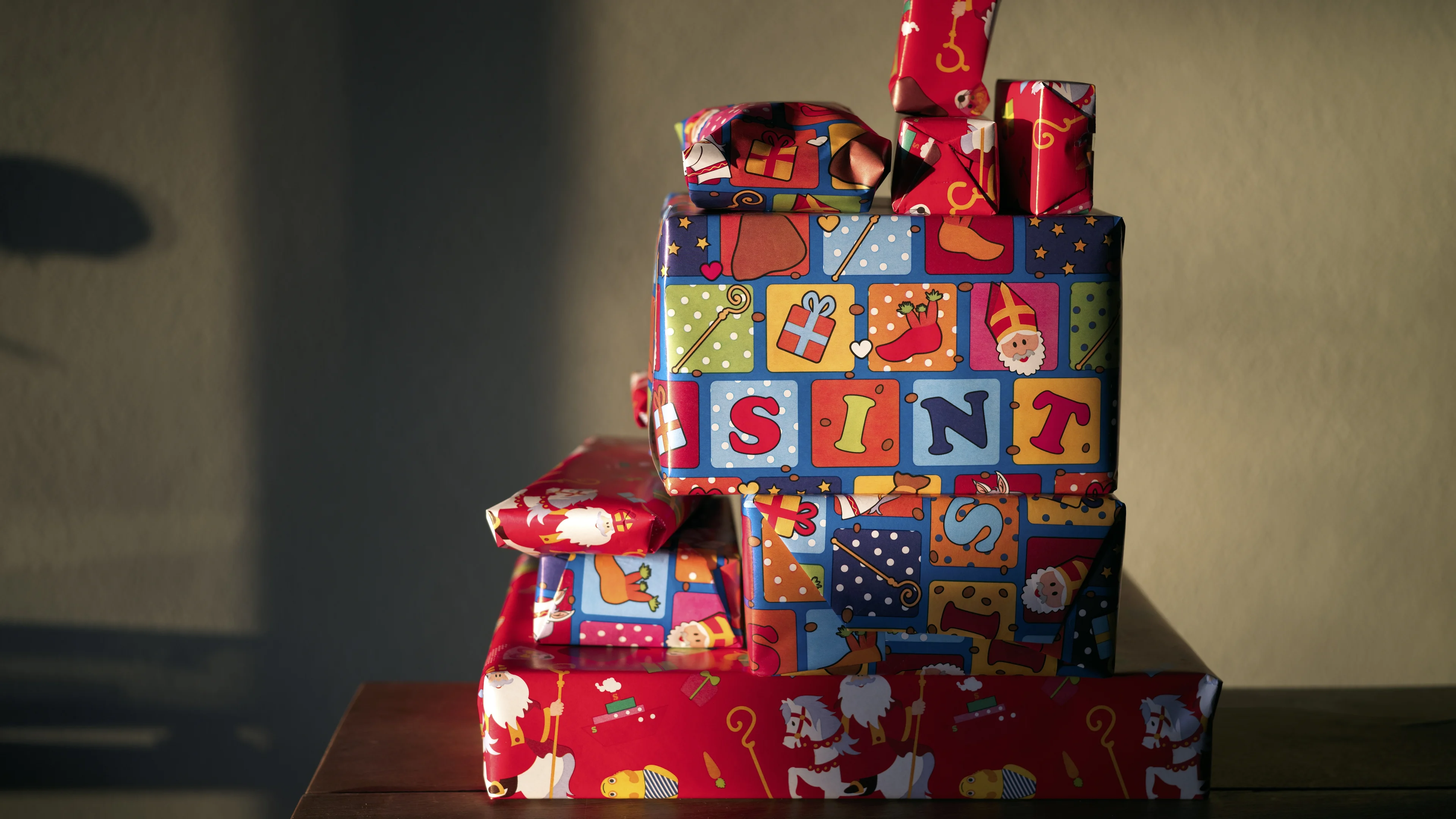 Winterdip, verplichtingen en familie: bijna twee op drie Nederlanders ervaren decemberstress