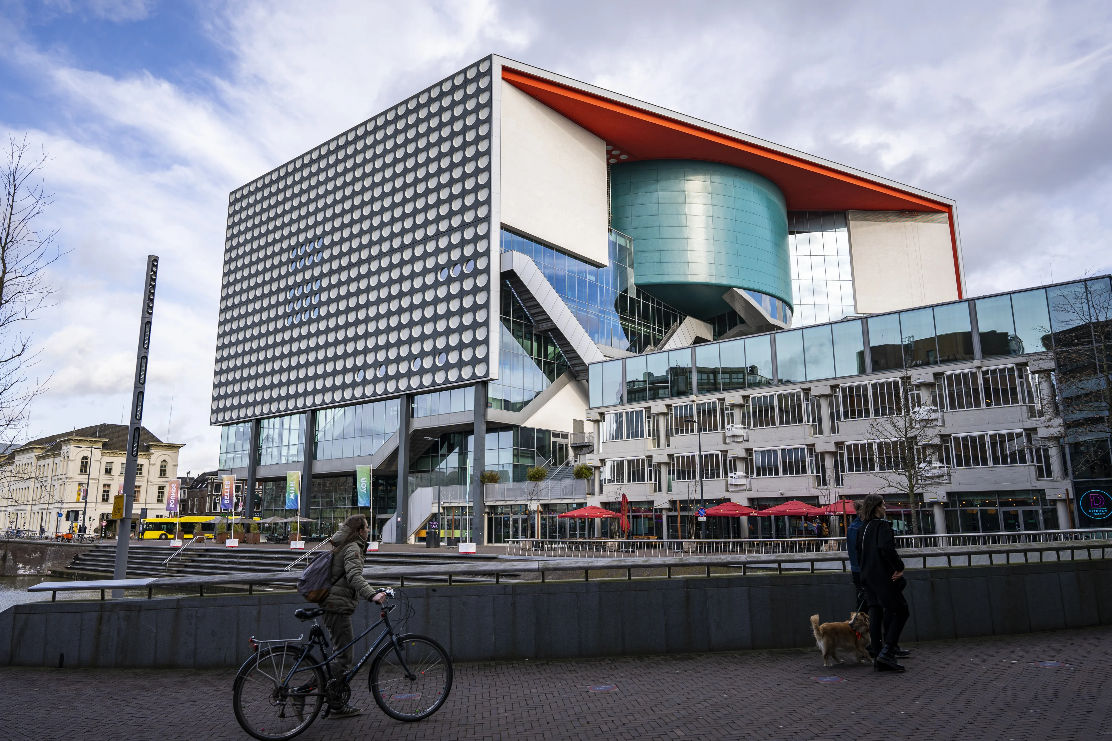 'Tientallen concertgangers beroofd van telefoon in TivoliVredenburg'