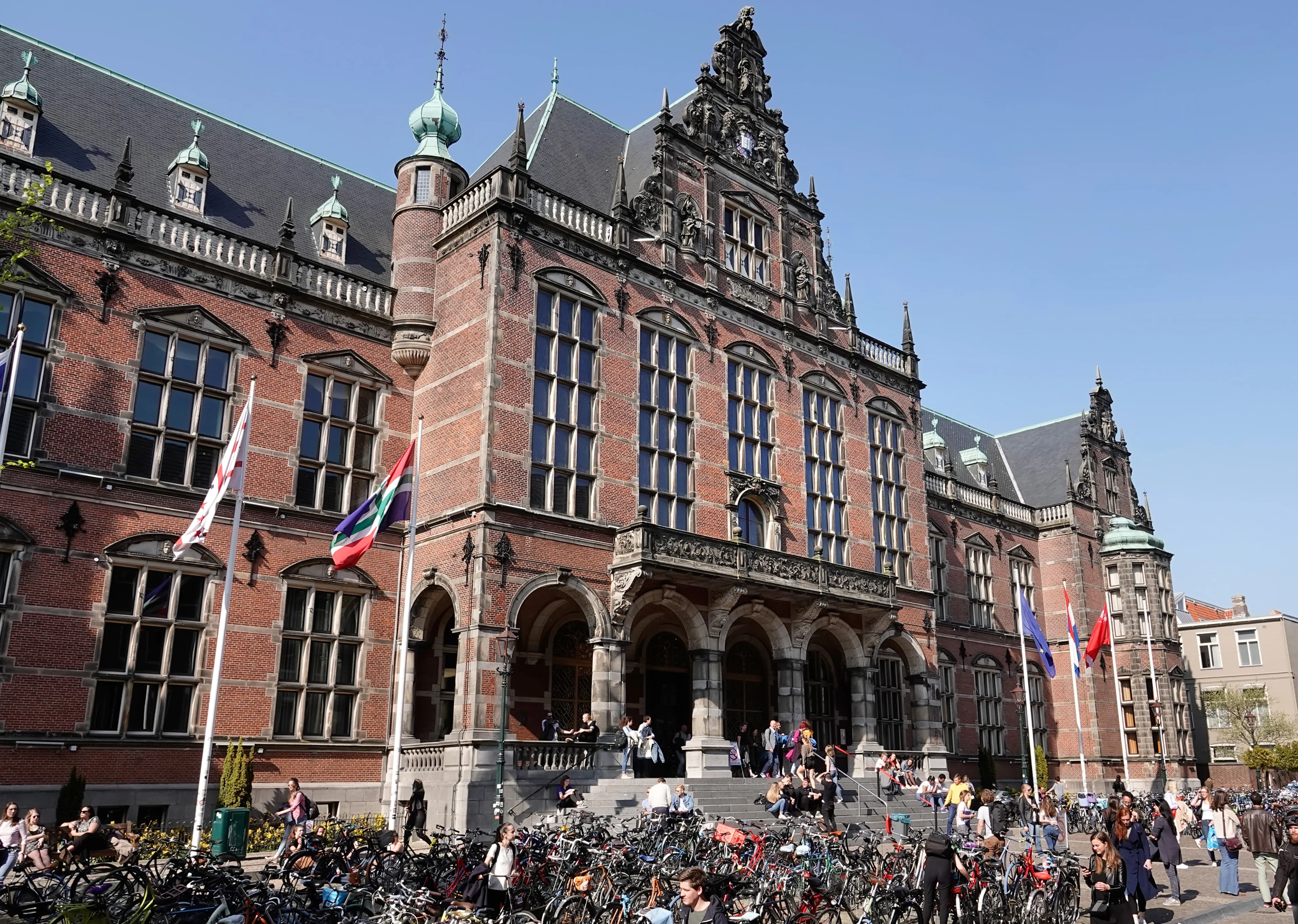 Oud-student stuurt gestolen decoratiestuk na 20 jaar terug