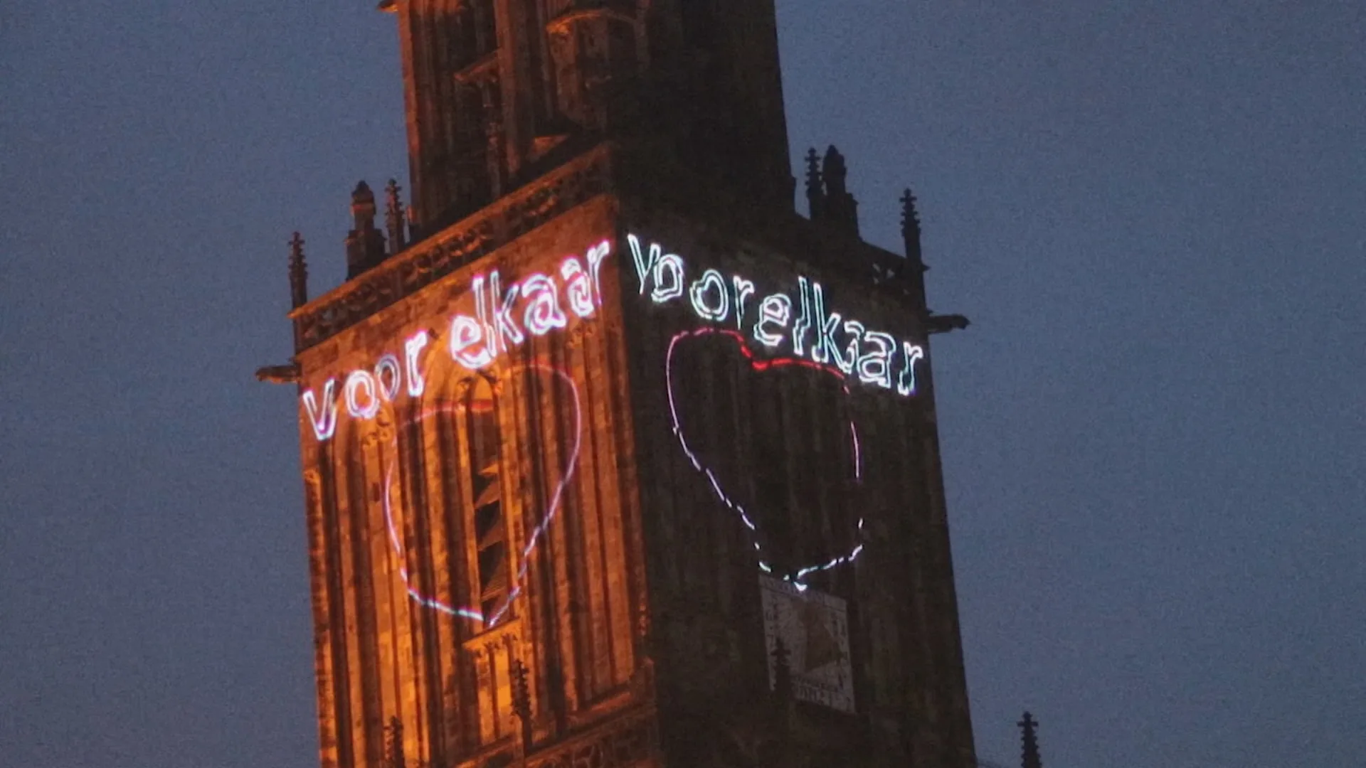 Kerkklokken luiden kwartier lang voor 'hoop en troost'