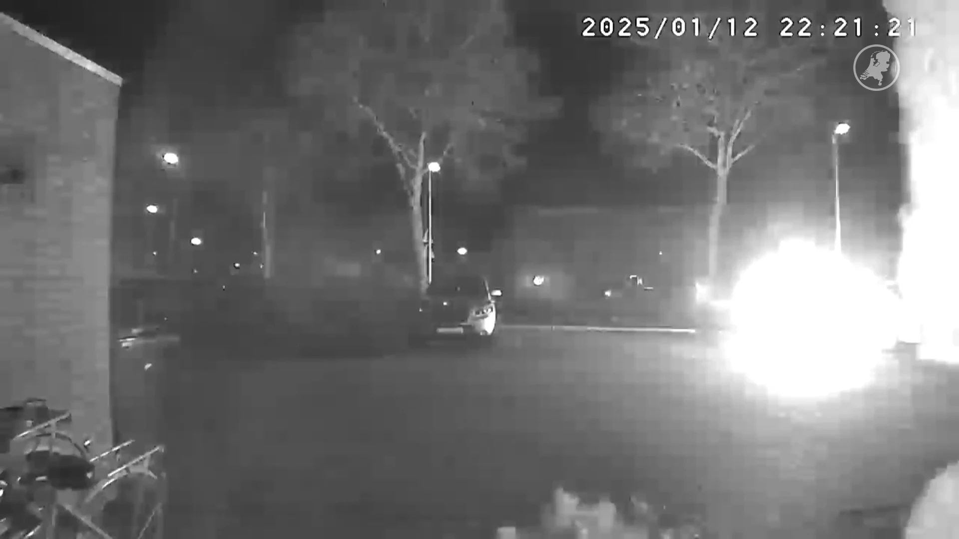 Videodeurbel legt explosie en autobrand vast in Zoetermeer