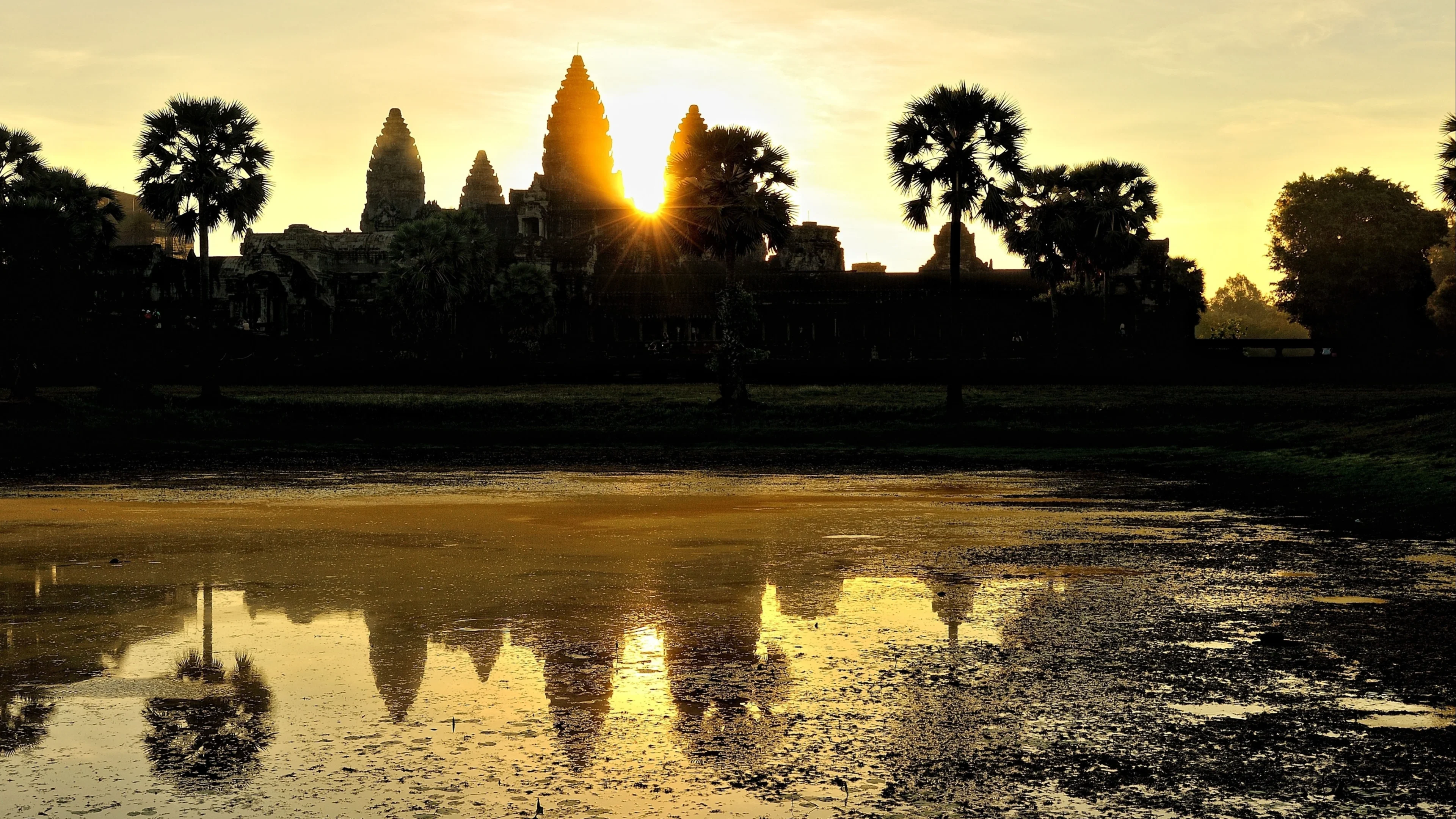 Bruid en 12 andere Nederlanders gewond bij bruiloft in Cambodja