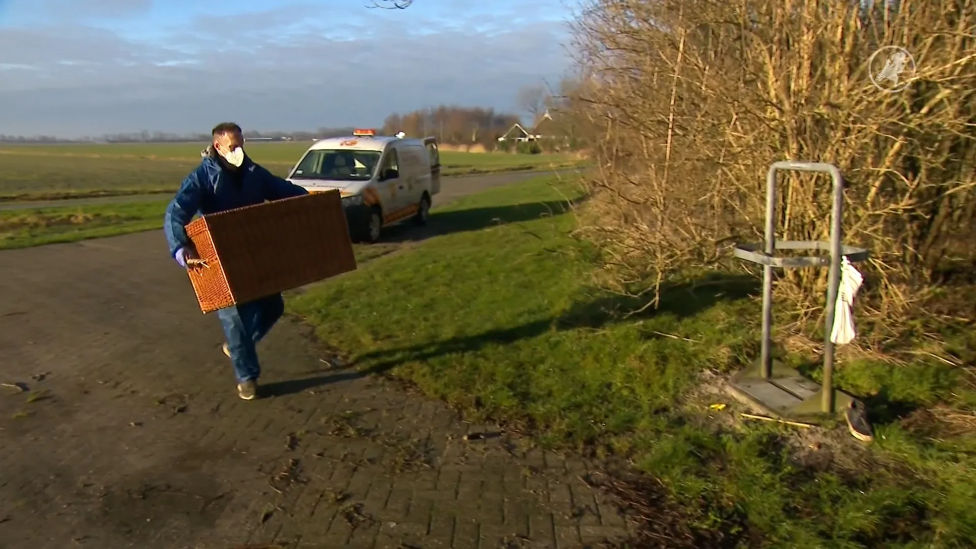 Mee op pad met Dierenambulance in Friesland, meldingen vogelgriep nemen weer toe