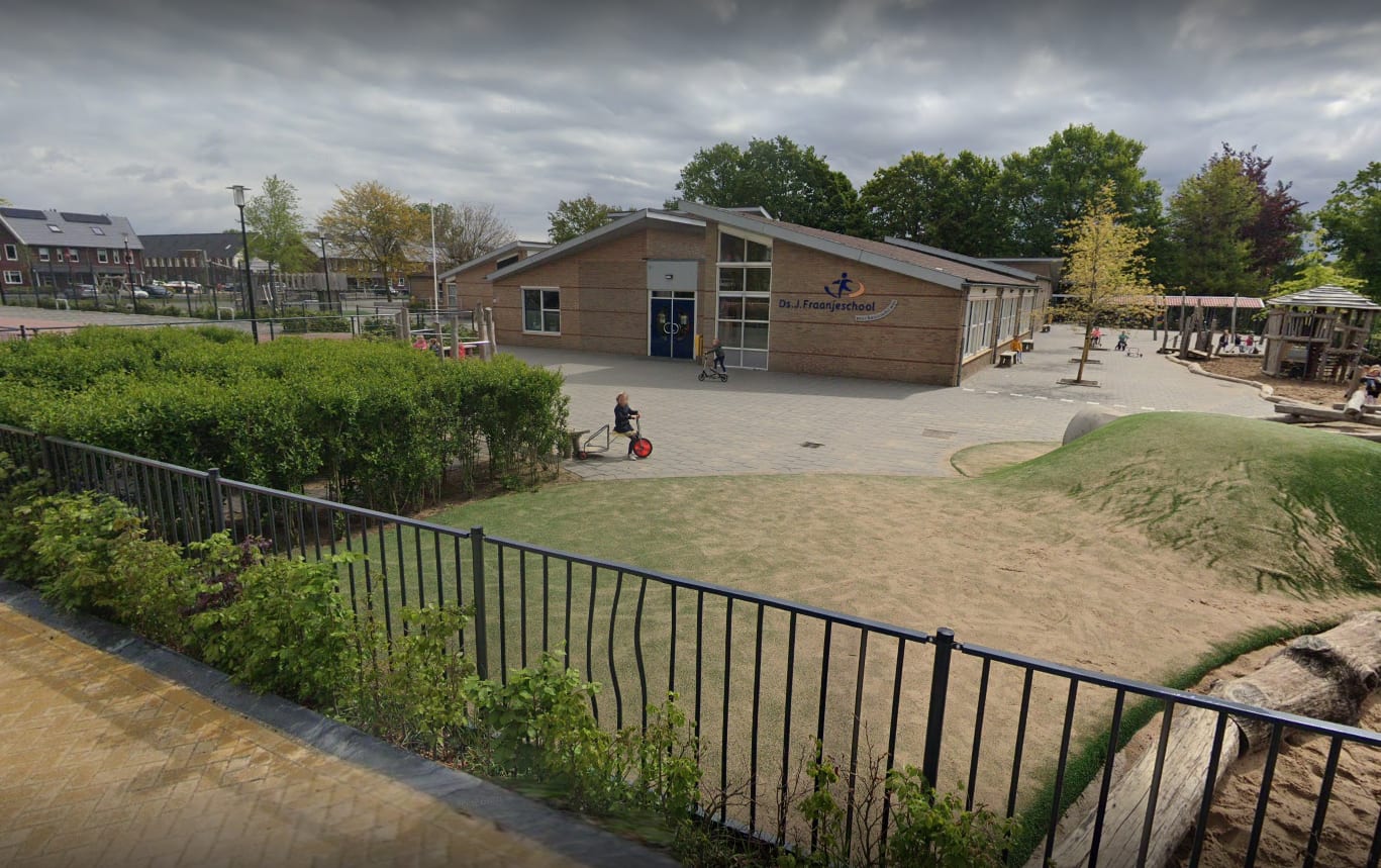 Kind beschoten tijdens spelen op schoolplein in Barneveld