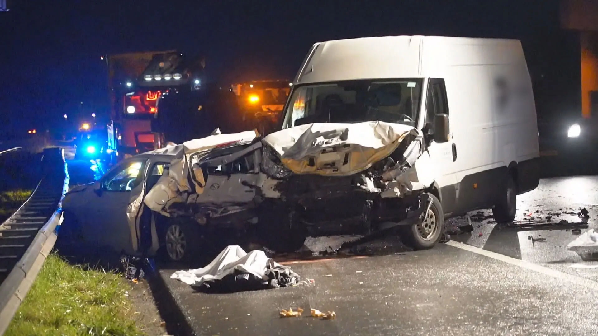 Groot ongeluk op A325 eist derde leven: meisje overleden in ziekenhuis