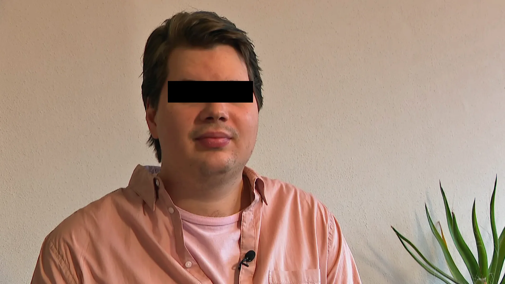 Pedoactivist Nelson M. gevlucht naar het buitenland: 'Ik ben een Nederlandse asielzoeker'