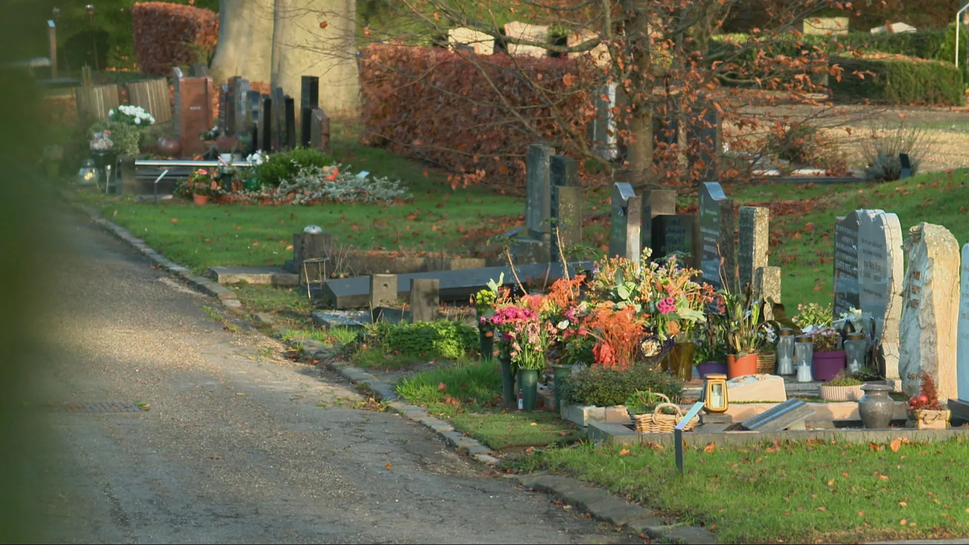 Geschokte reacties na openen kisten Dordtse begraafplaats: 'Vertrouwen is kapot'