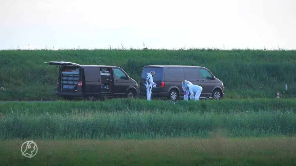 Politie zoekt naar grijze Mazda in onderzoek naar dood Tamar (14)