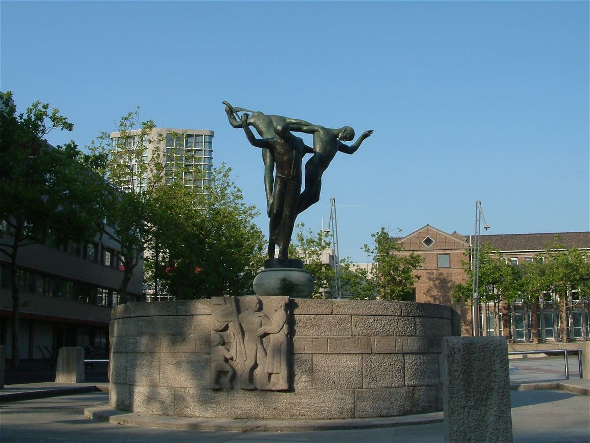 Na 69 jaar klopt het bevrijdingsmonument in Eindhoven eindelijk