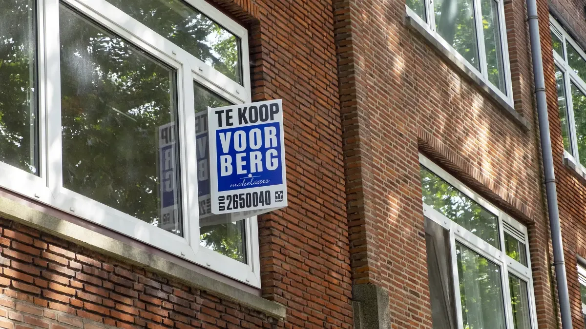 Huizenkopers in Amsterdam vanaf 1 april verplicht om zelf in hun gekochte huis te gaan wonen