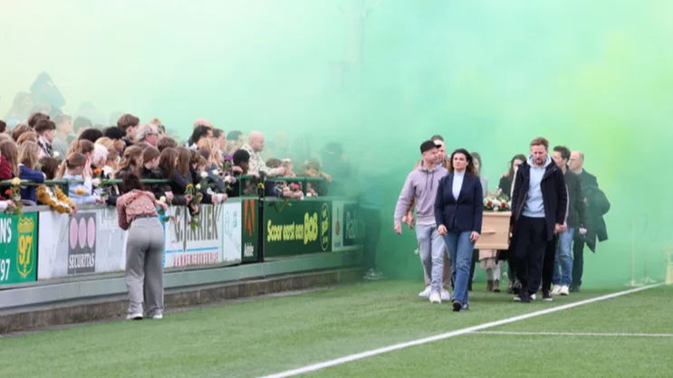 Groots afscheid voor overleden Raphaël (13) bij Voorschoten '97