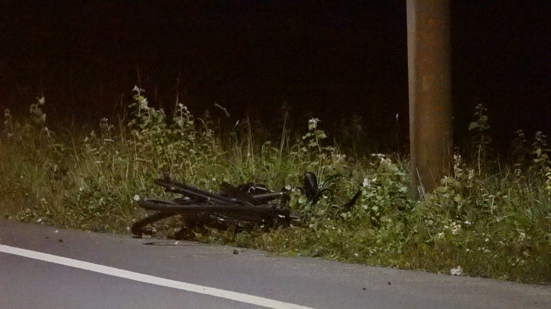 Fietser (22) overleden na aanrijding met auto in Oudkarspel