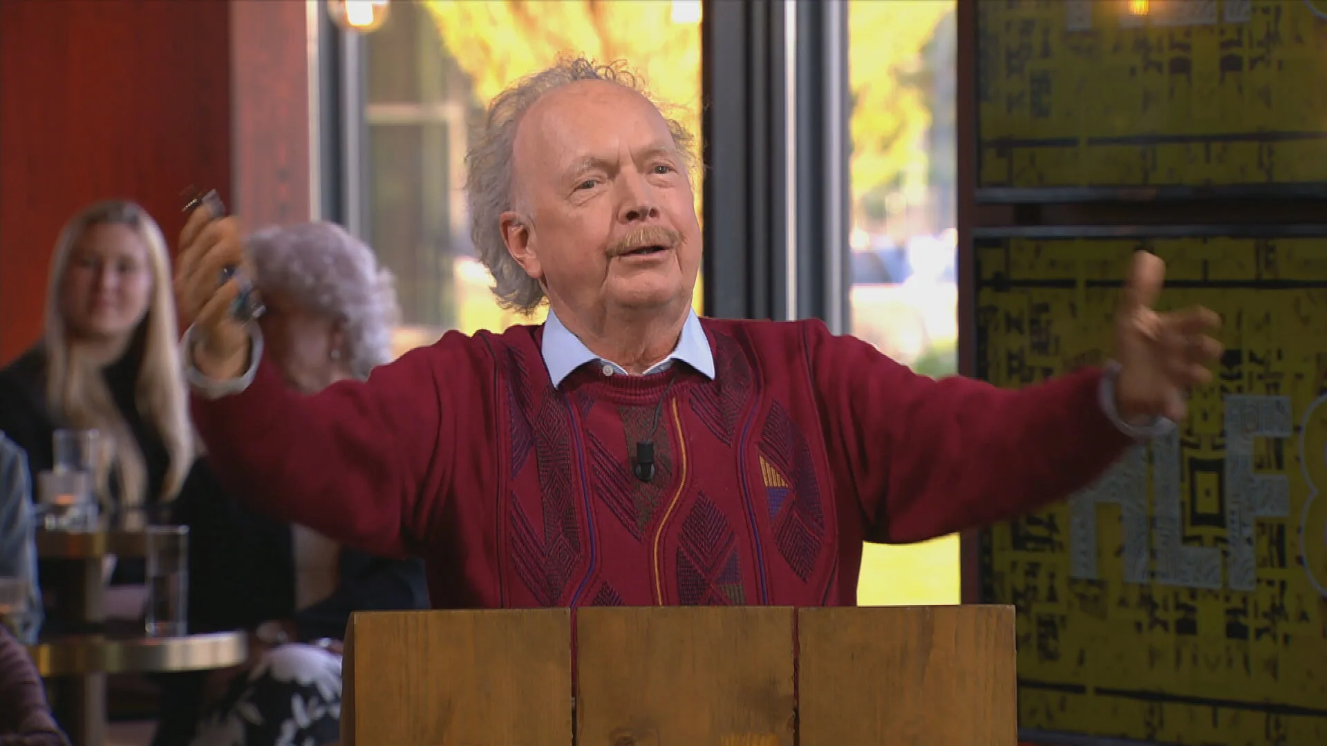 Dominee Gremdaat hekelt 'kaarsophef' rond Johan Derksen: 'Hij is niet het probleem'